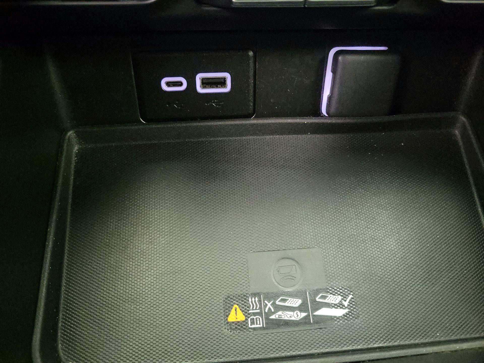 Thumbnail: 2024 Chevrolet Tahoe - 19