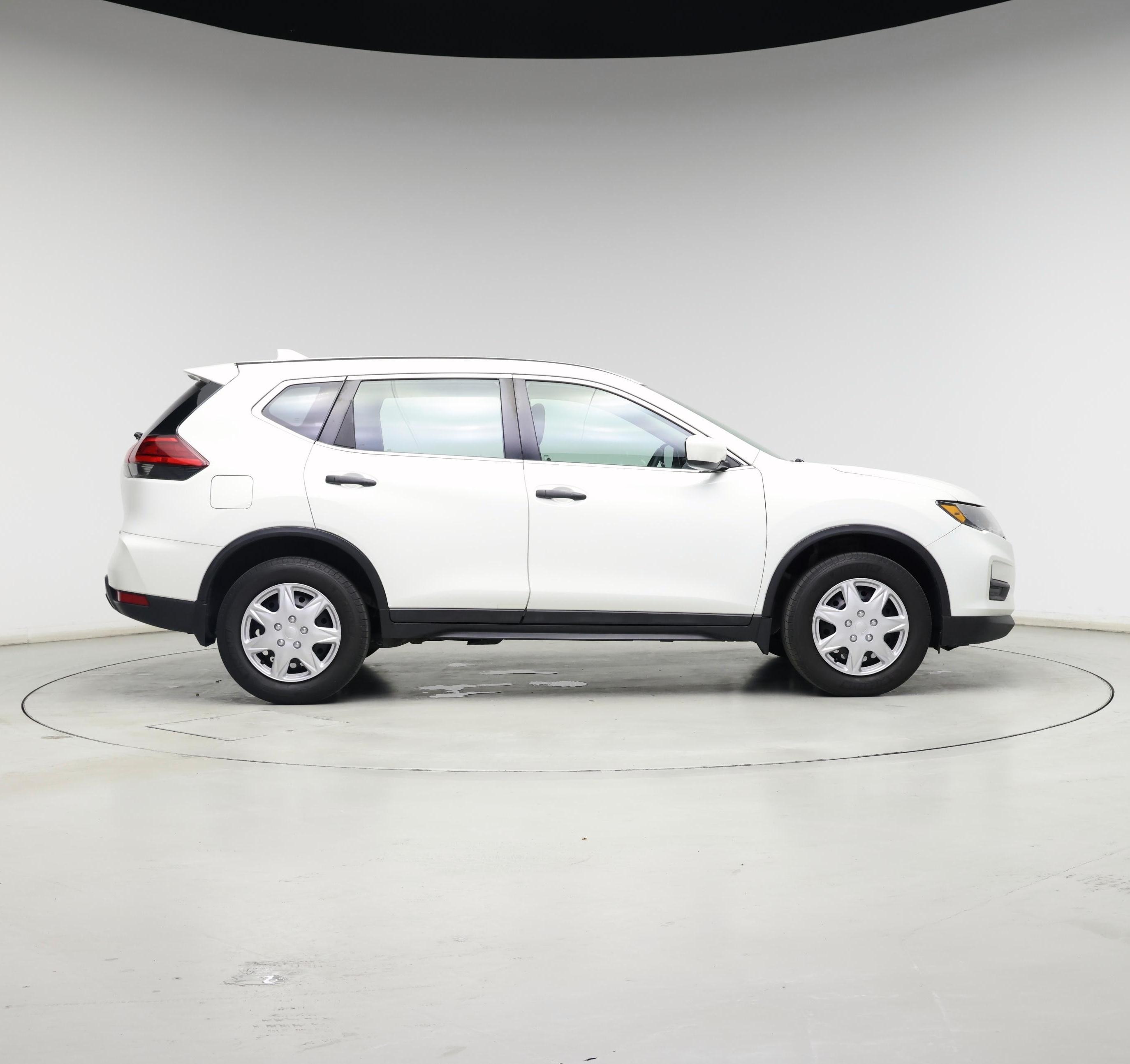 Thumbnail: 2017 Nissan Rogue - 7