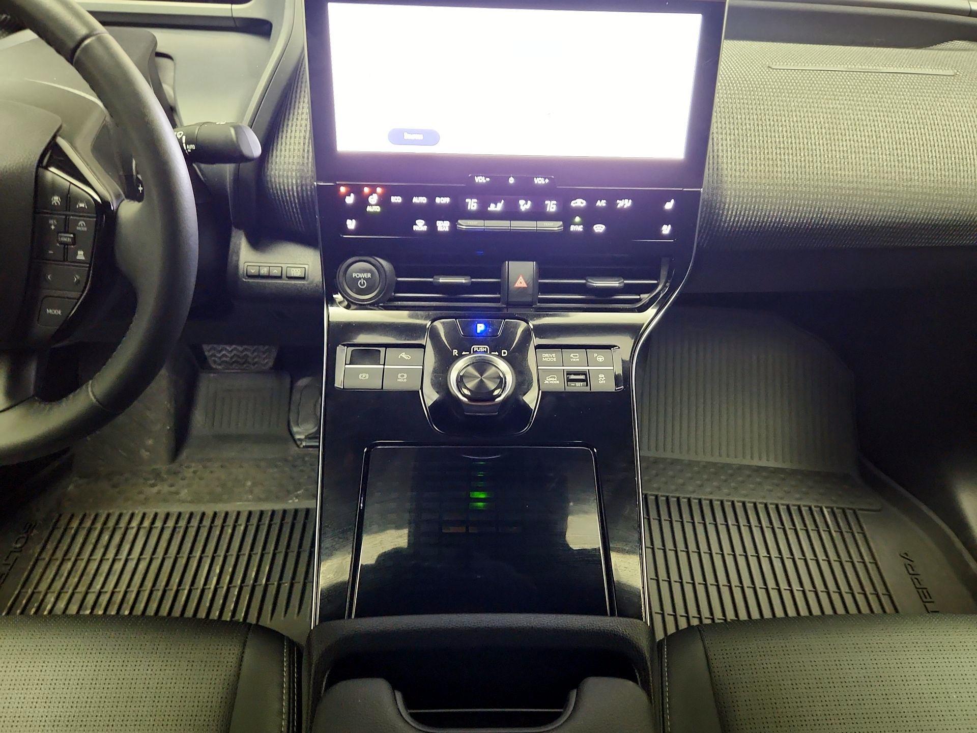 Thumbnail: 2023 Subaru Solterra - 17