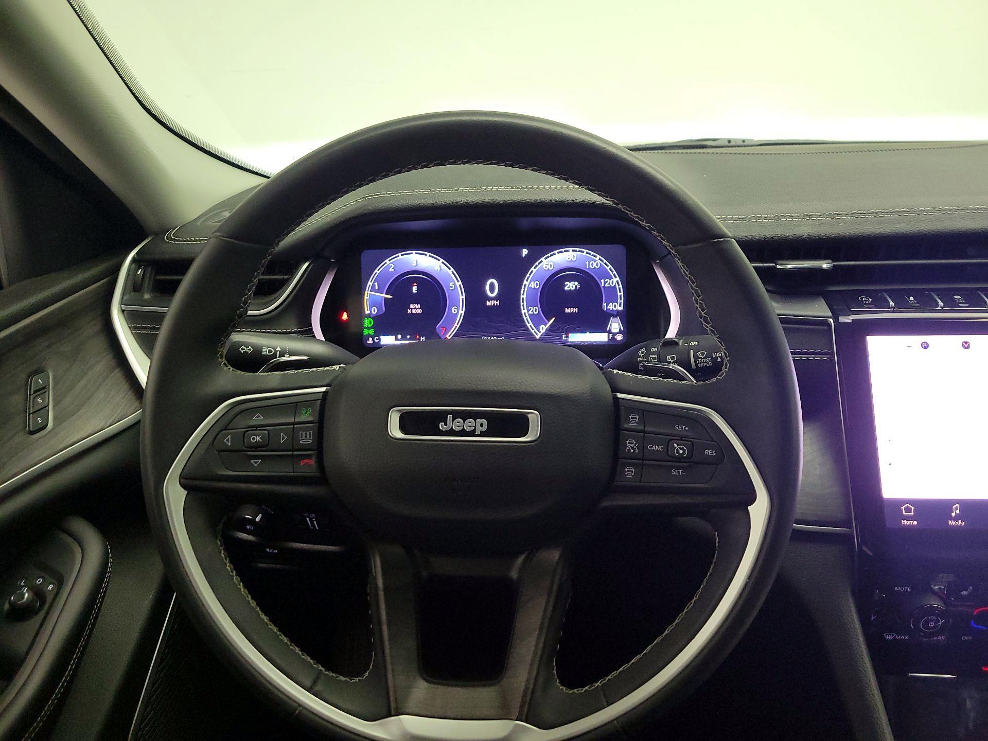 Thumbnail: 2023 Jeep Grand Cherokee - 10