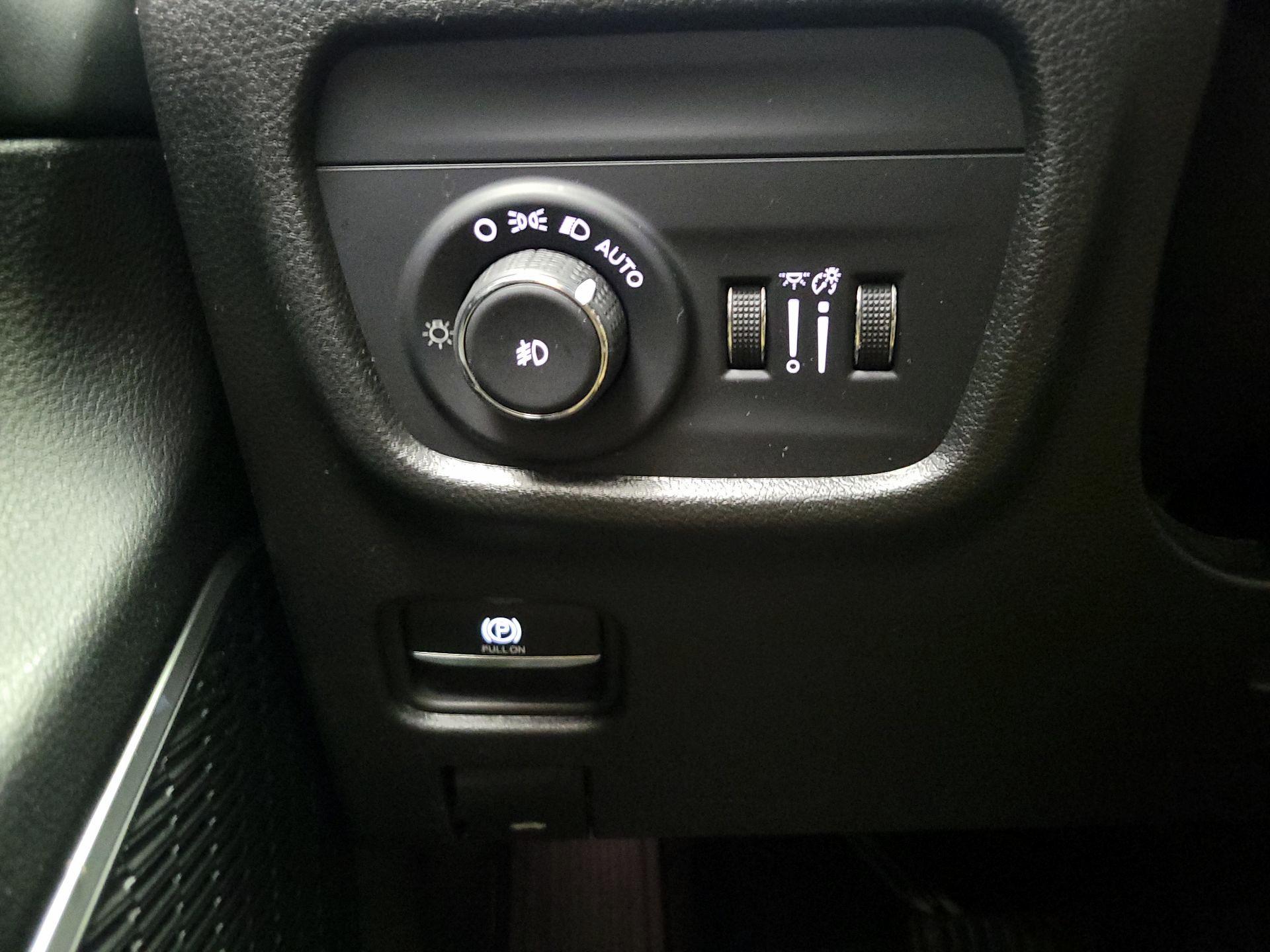 Thumbnail: 2023 Jeep Grand Cherokee - 13