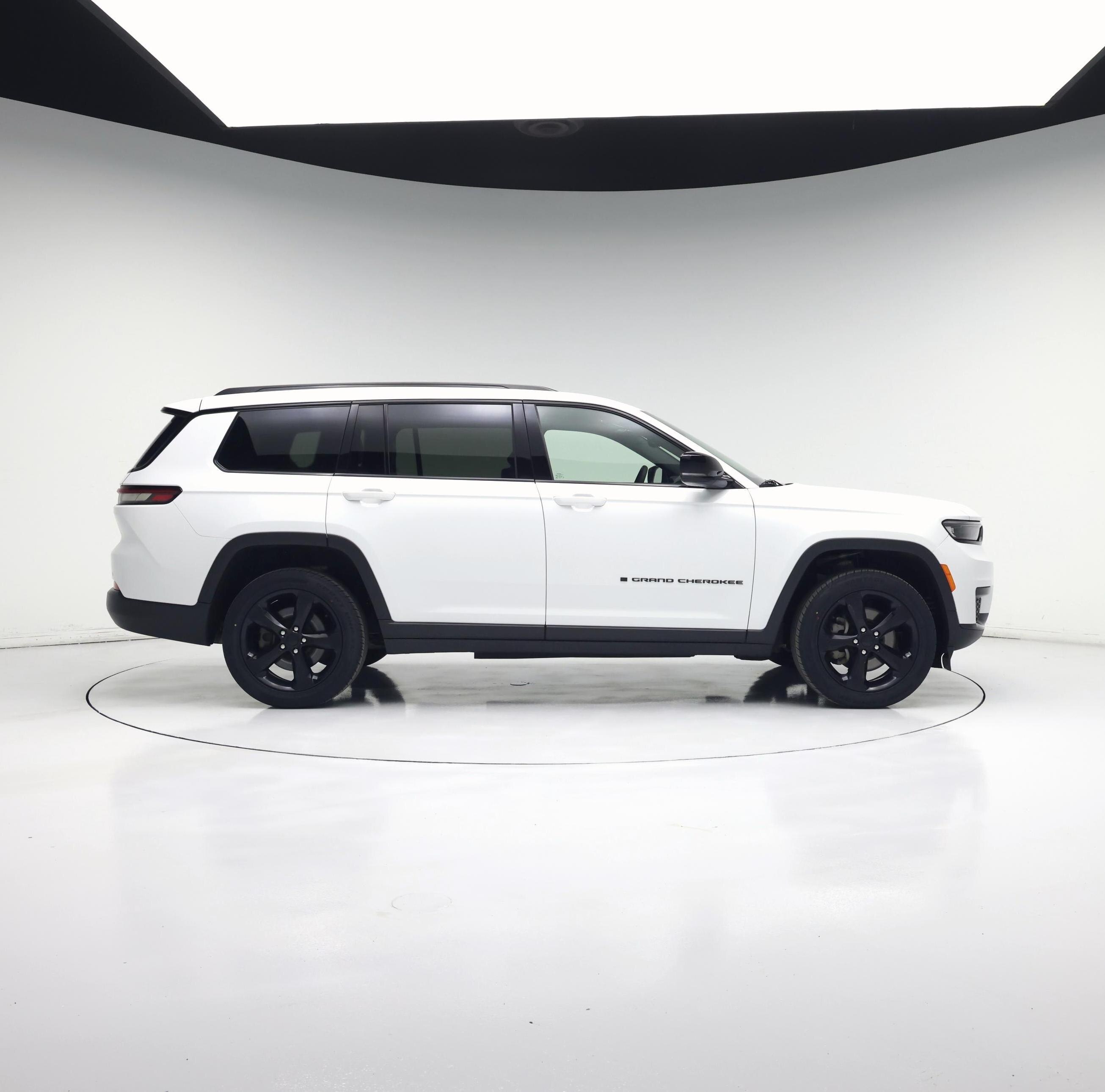 Thumbnail: 2023 Jeep Grand Cherokee L - 7