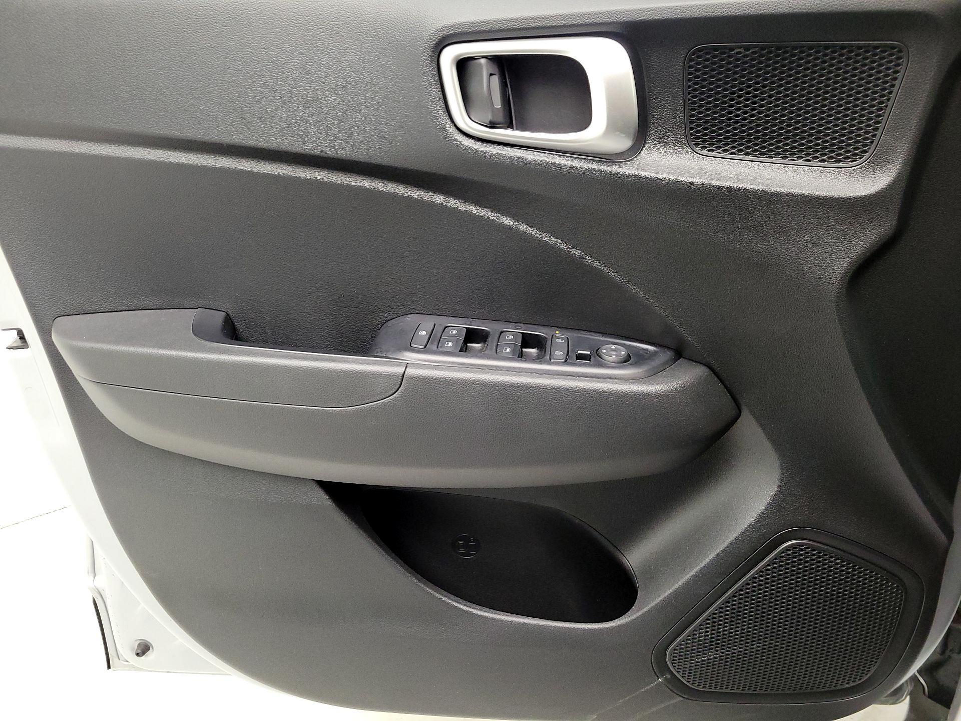 Thumbnail: 2022 Hyundai Venue - 12