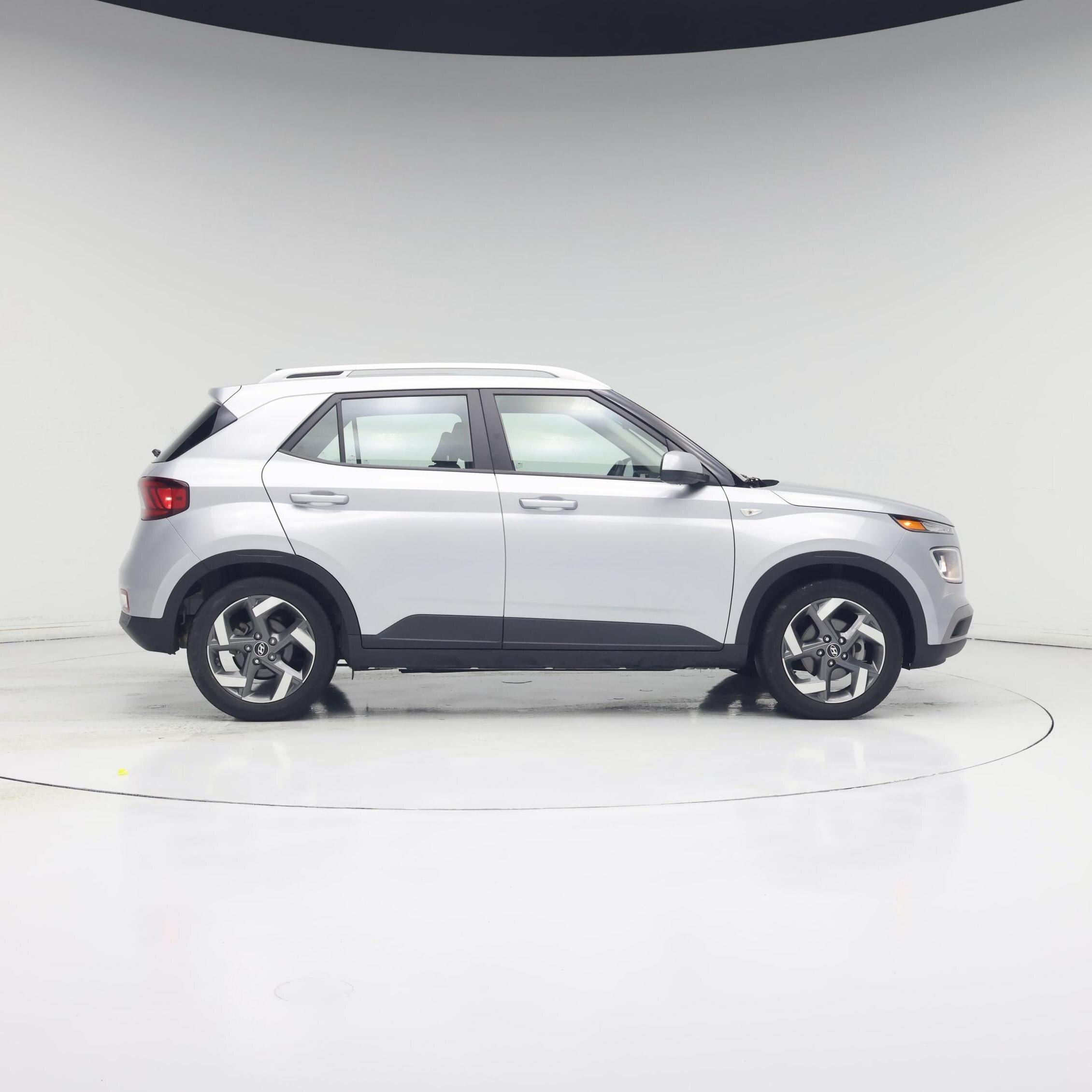 Thumbnail: 2022 Hyundai Venue - 7