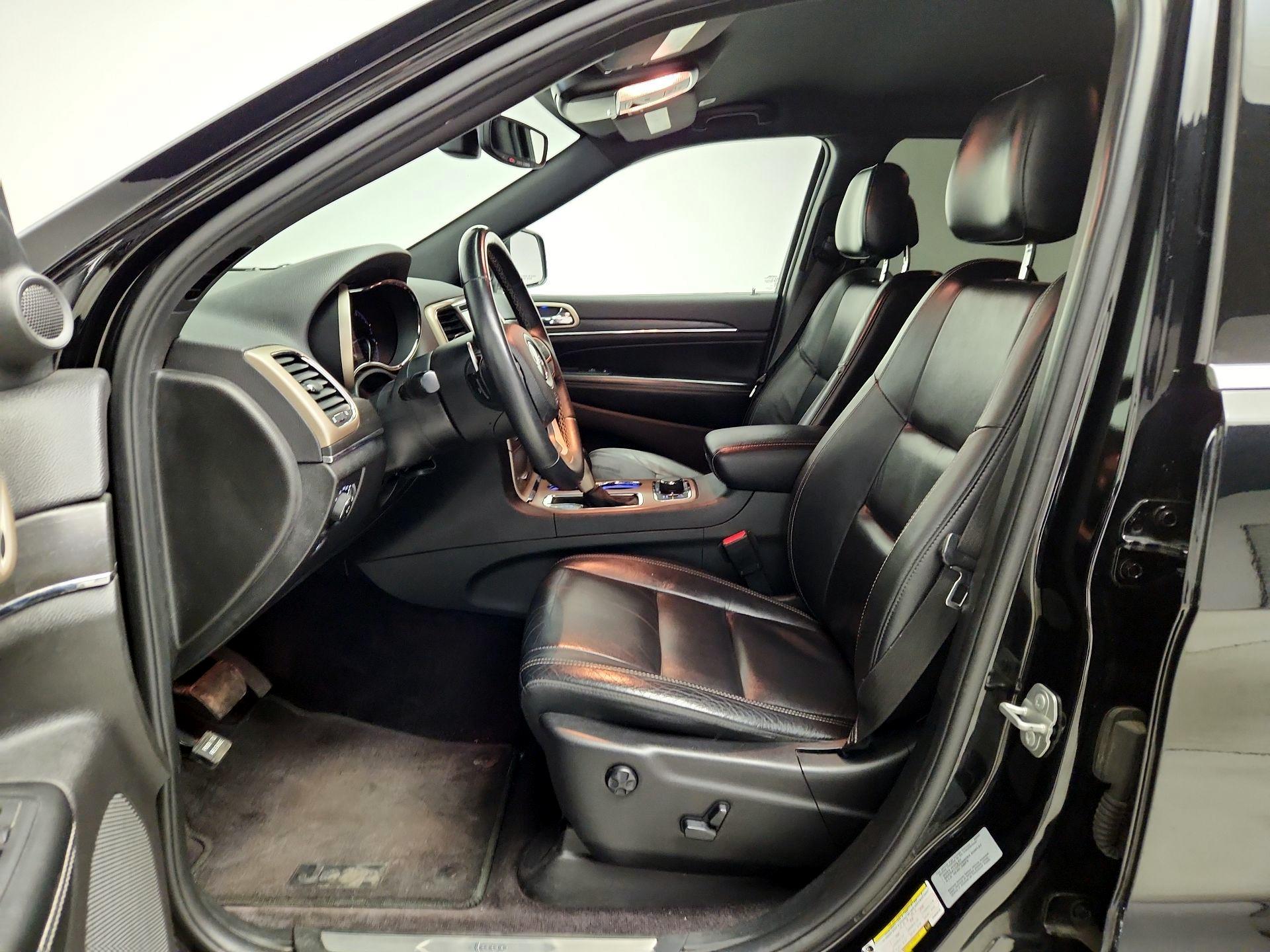 Thumbnail: 2017 Jeep Grand Cherokee - 11