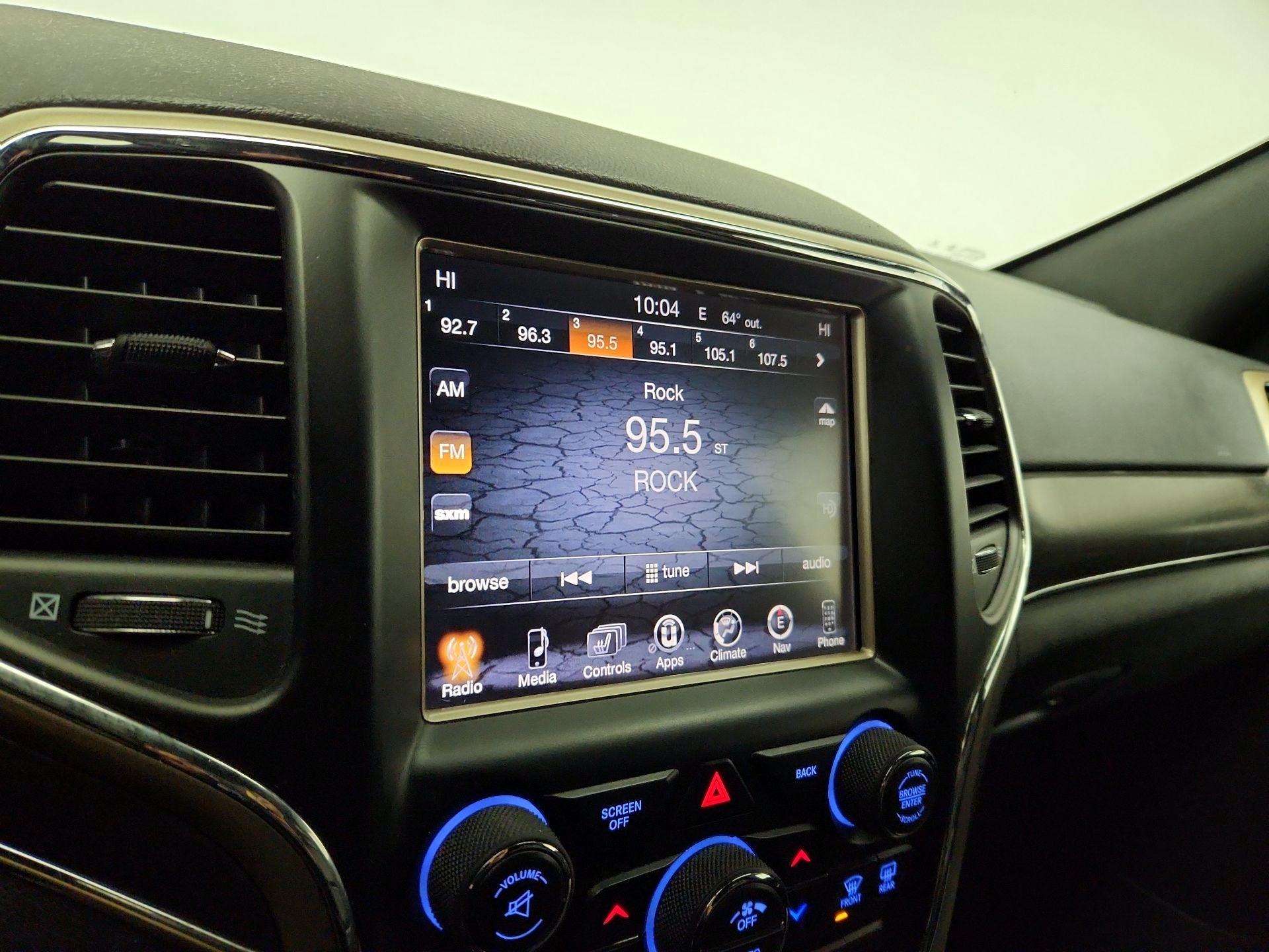 Thumbnail: 2017 Jeep Grand Cherokee - 16