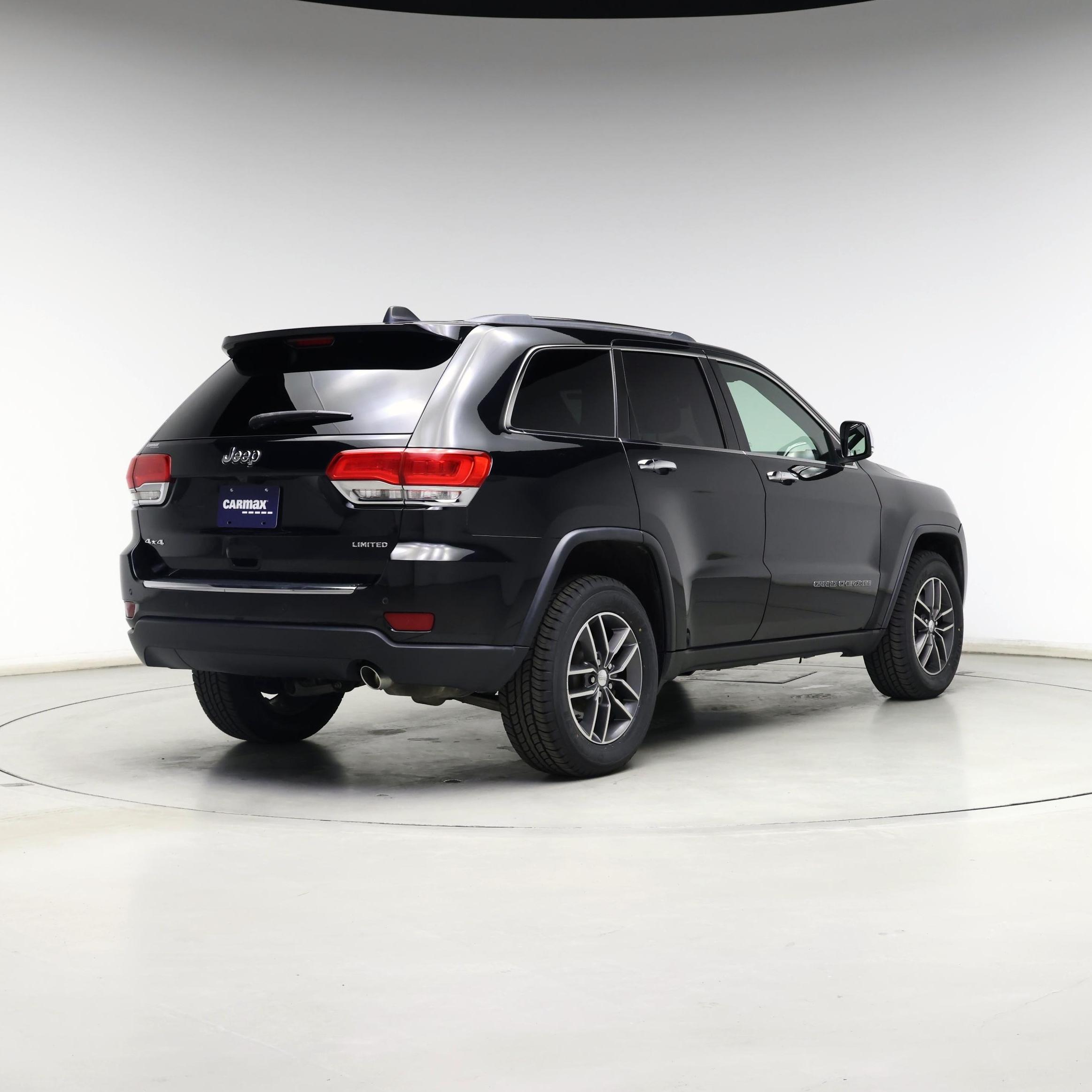 Thumbnail: 2017 Jeep Grand Cherokee - 8