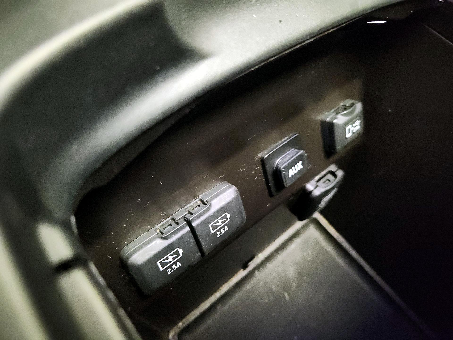 Thumbnail: 2018 Acura MDX - 18