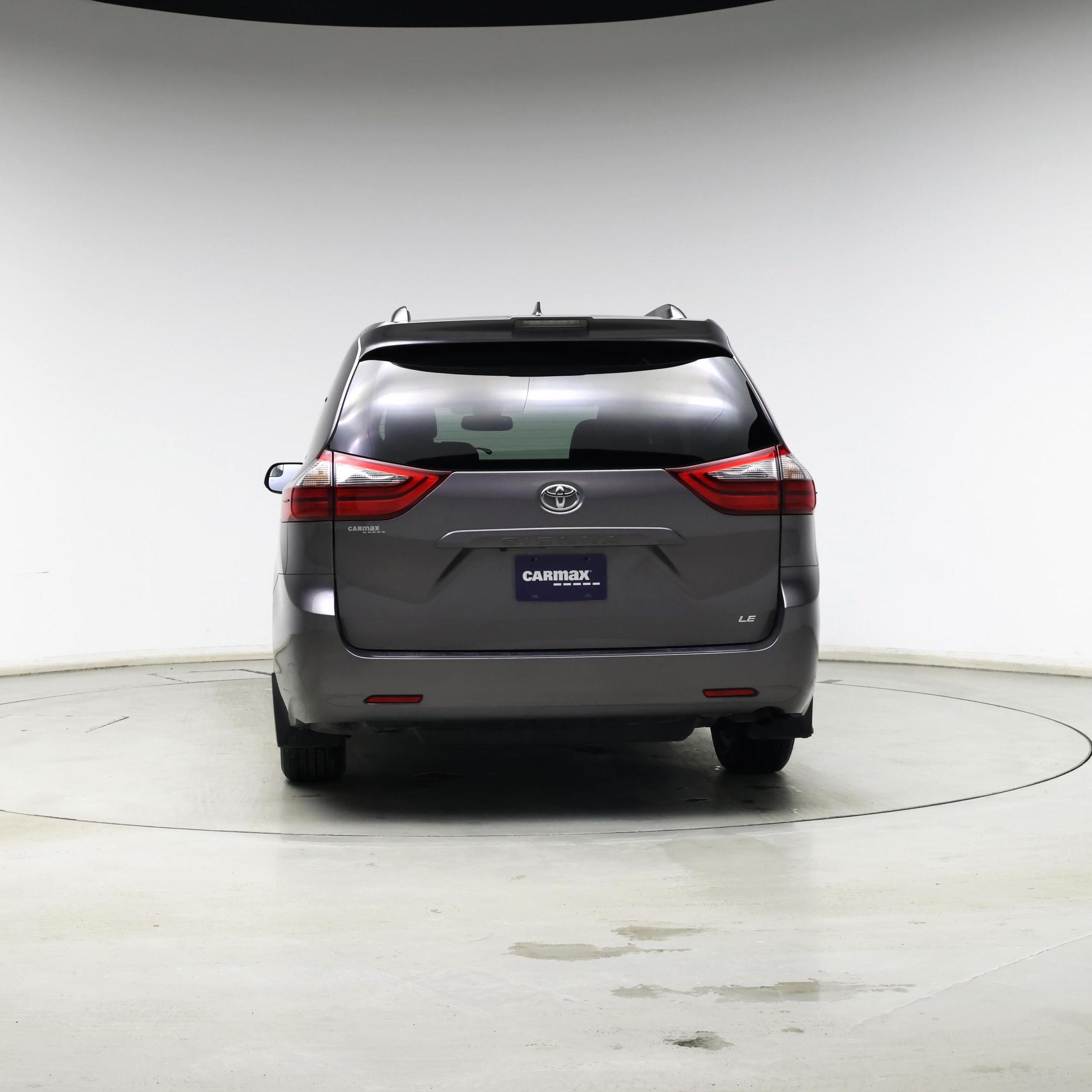 Thumbnail: 2020 Toyota Sienna - 6