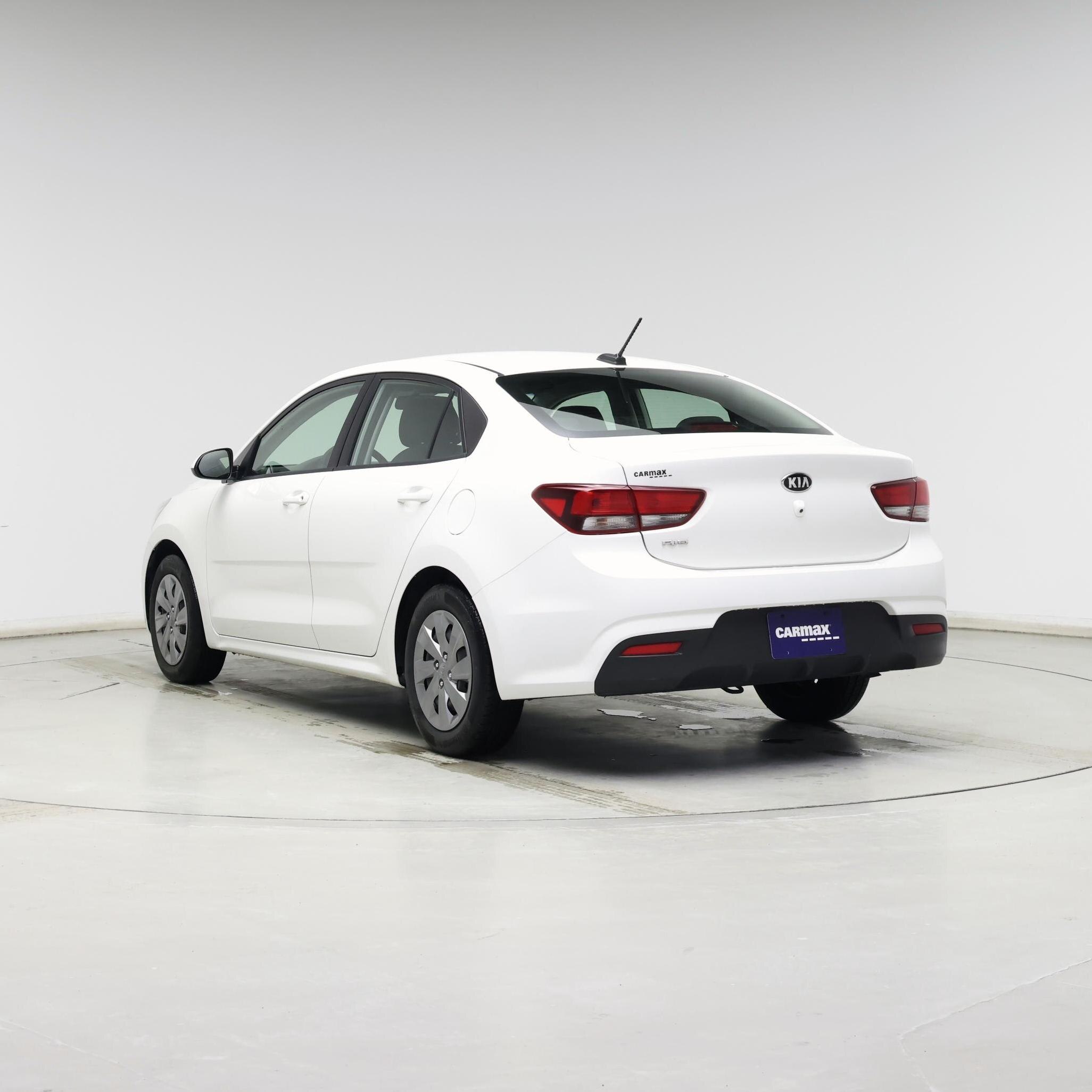 Thumbnail: 2020 Kia Rio - 2