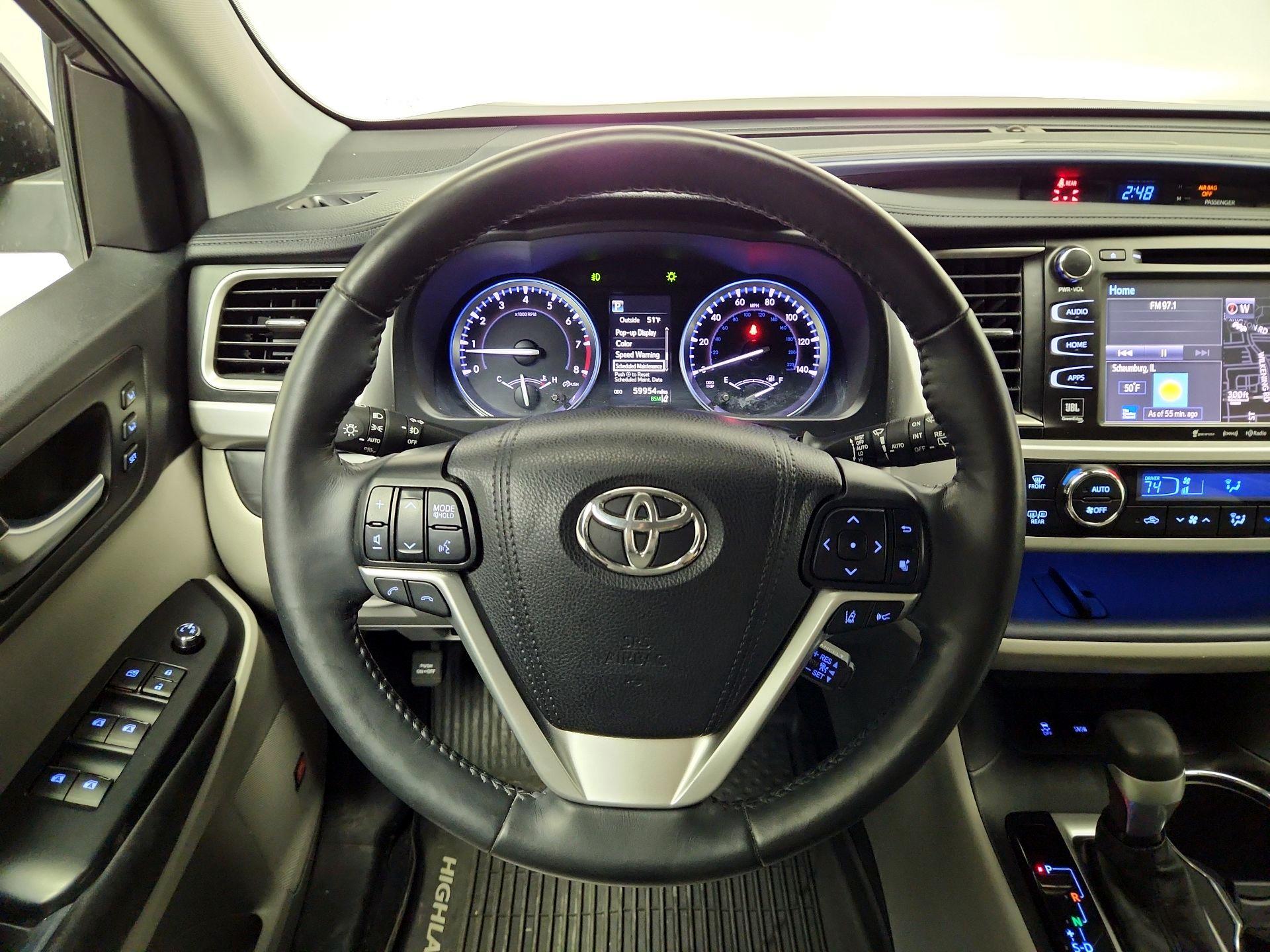 Thumbnail: 2019 Toyota Highlander - 10