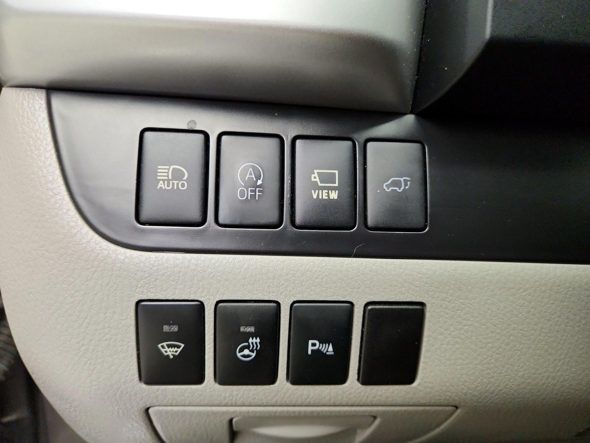 Thumbnail: 2019 Toyota Highlander - 13