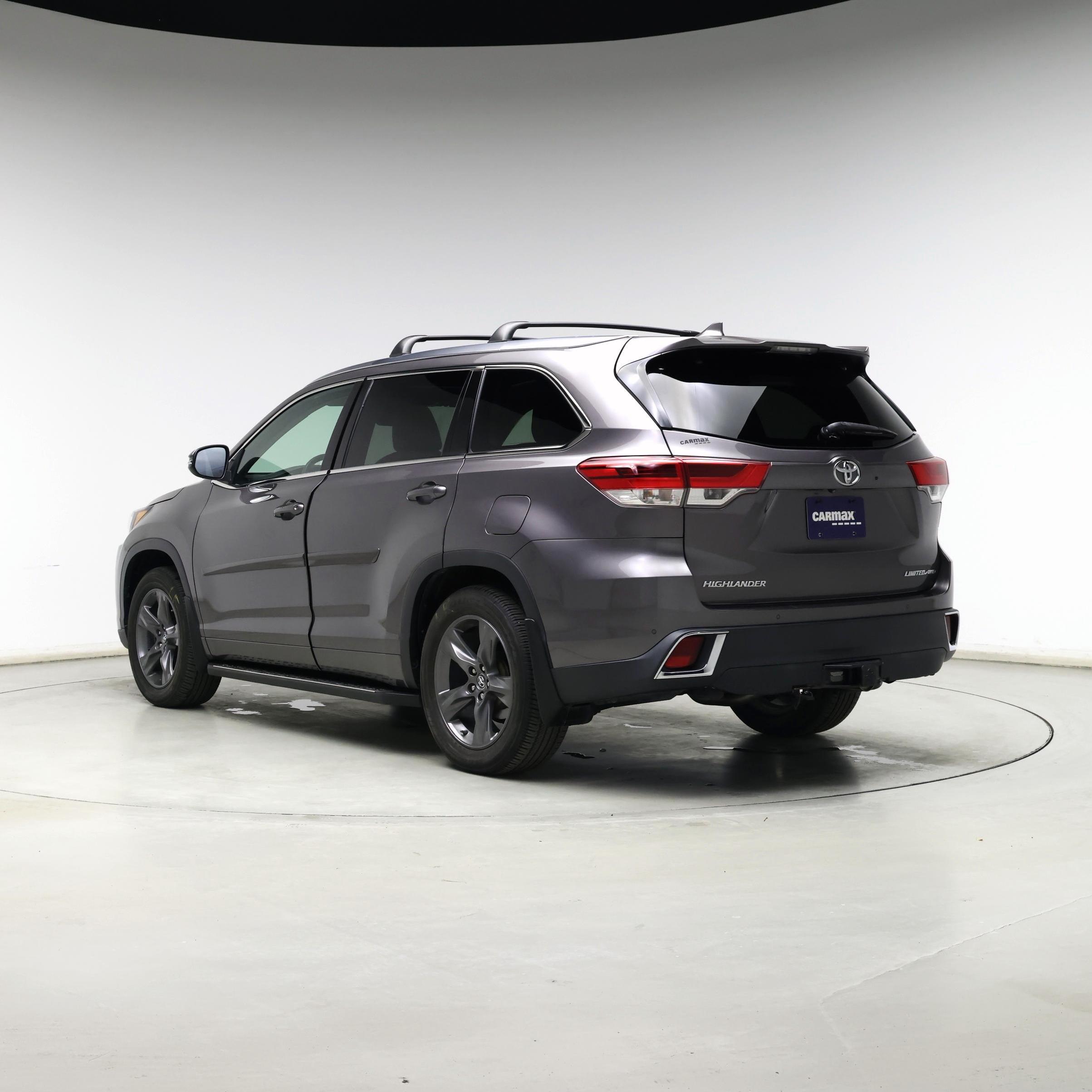 Thumbnail: 2019 Toyota Highlander - 2