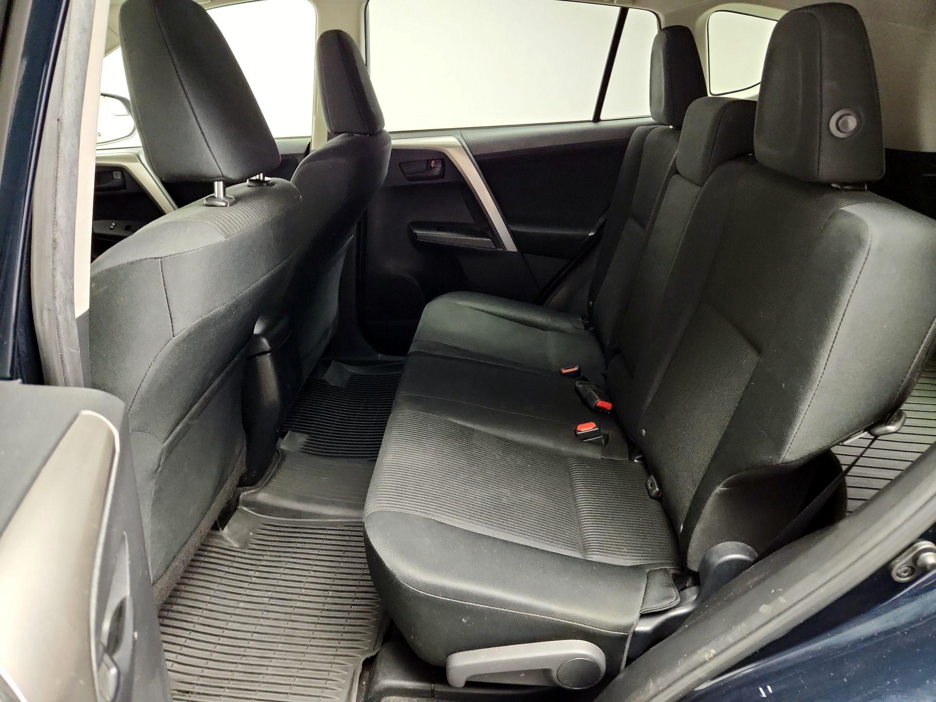 Thumbnail: 2018 Toyota RAV4 - 19