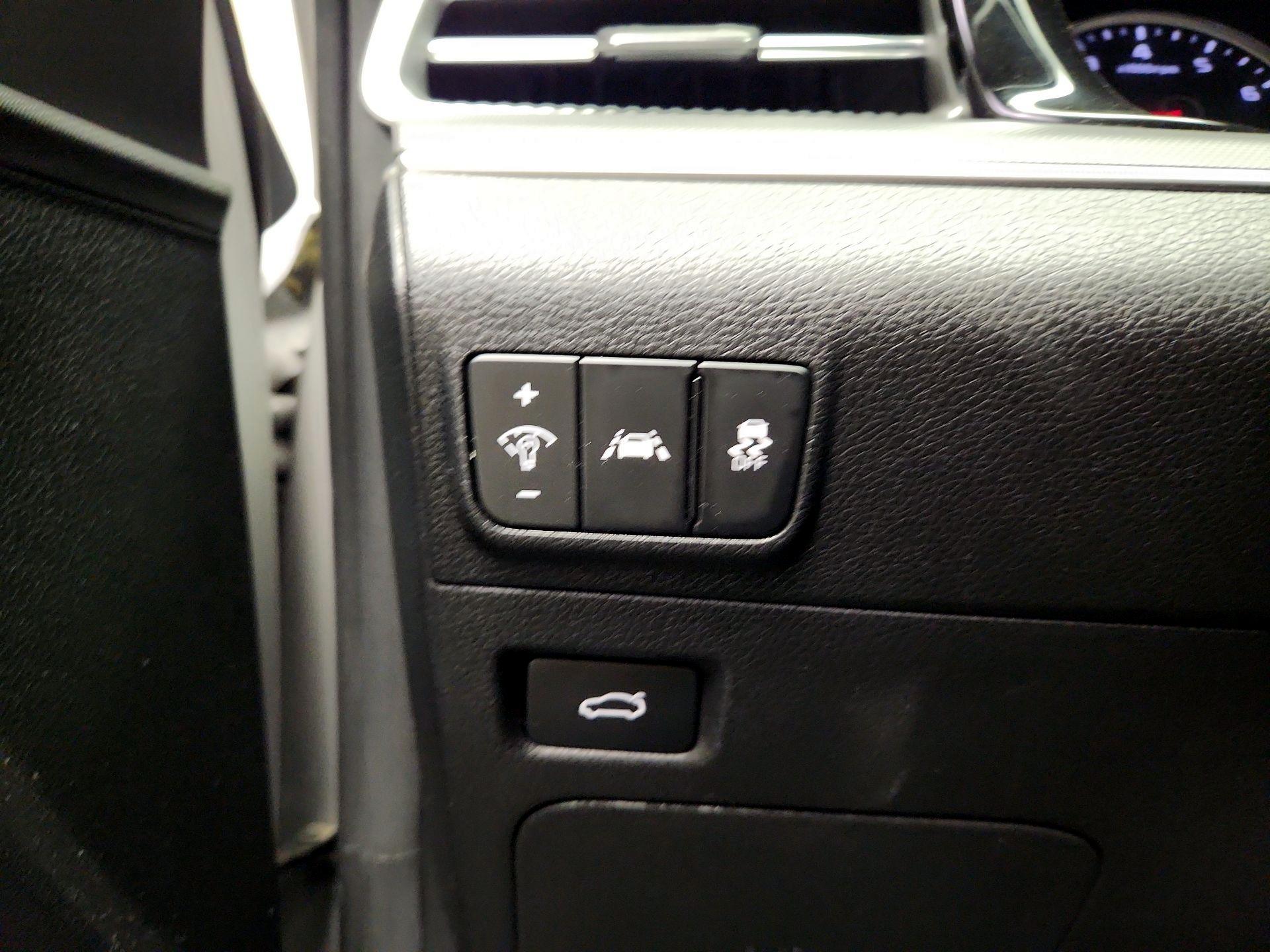 Thumbnail: 2023 Kia K5 - 13