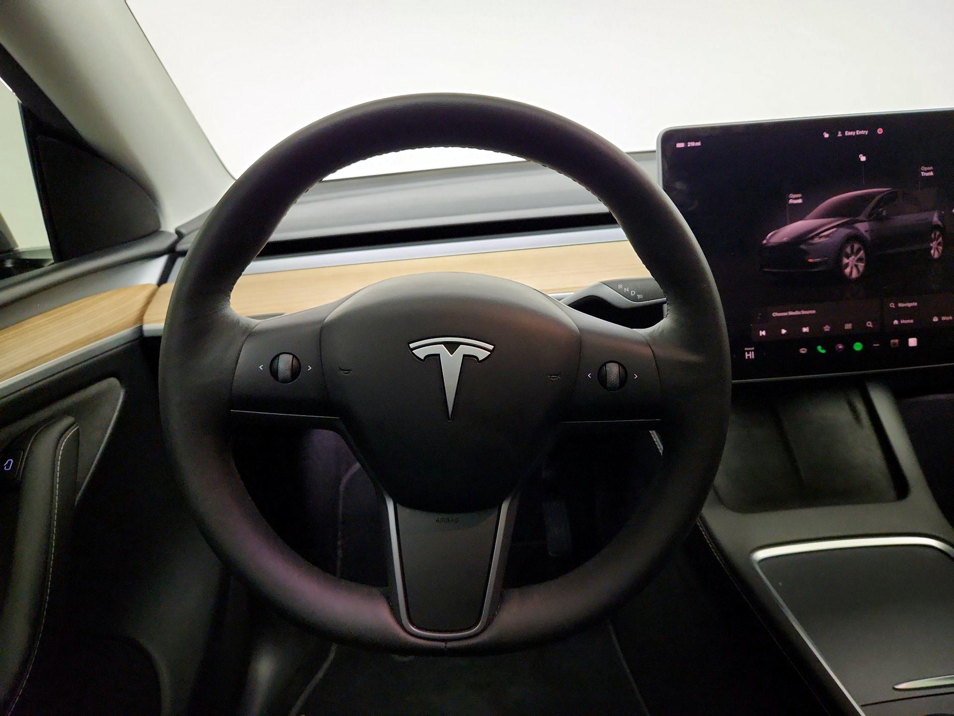 Thumbnail: 2024 Tesla Model Y - 10