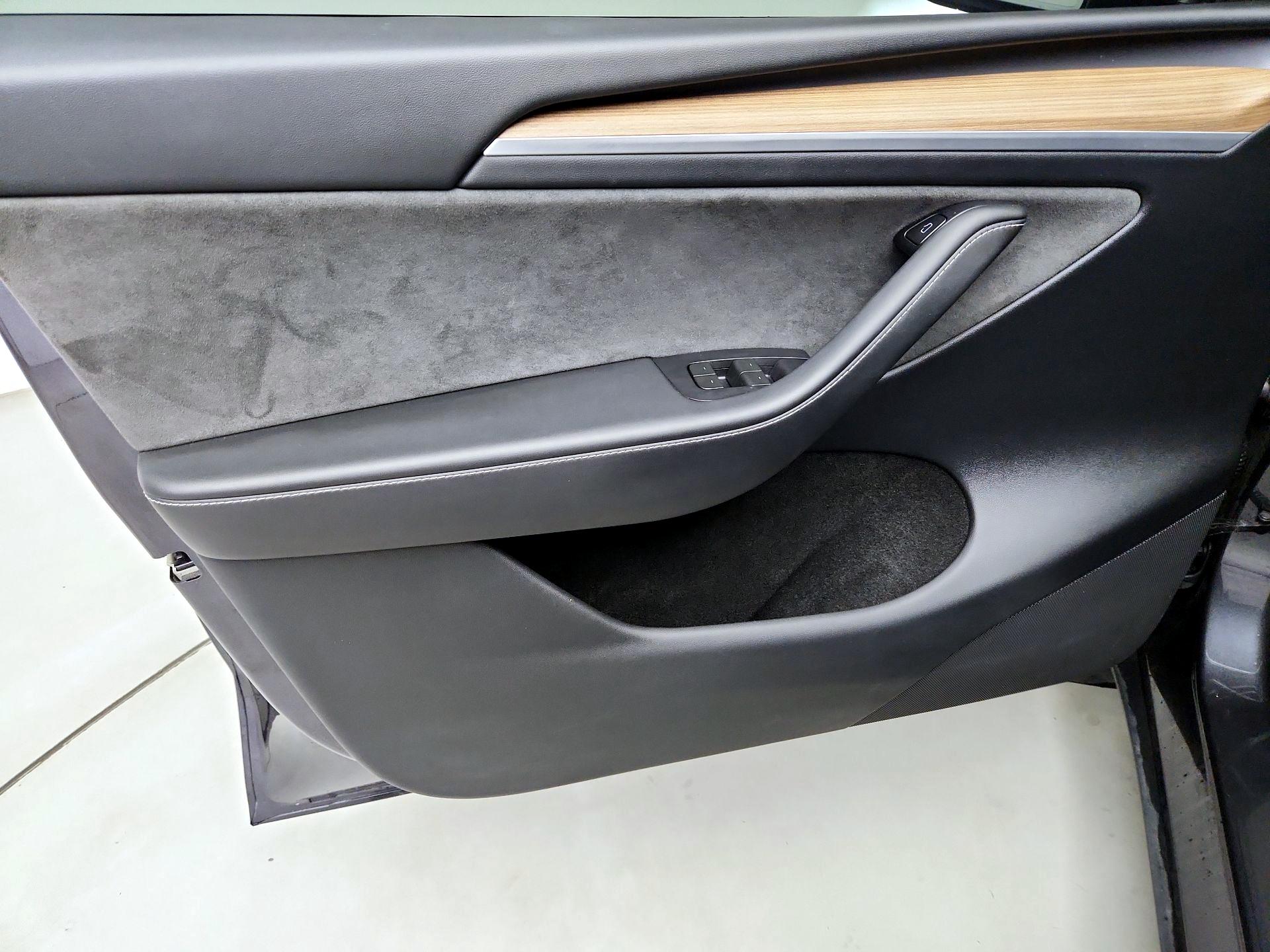 Thumbnail: 2024 Tesla Model Y - 12