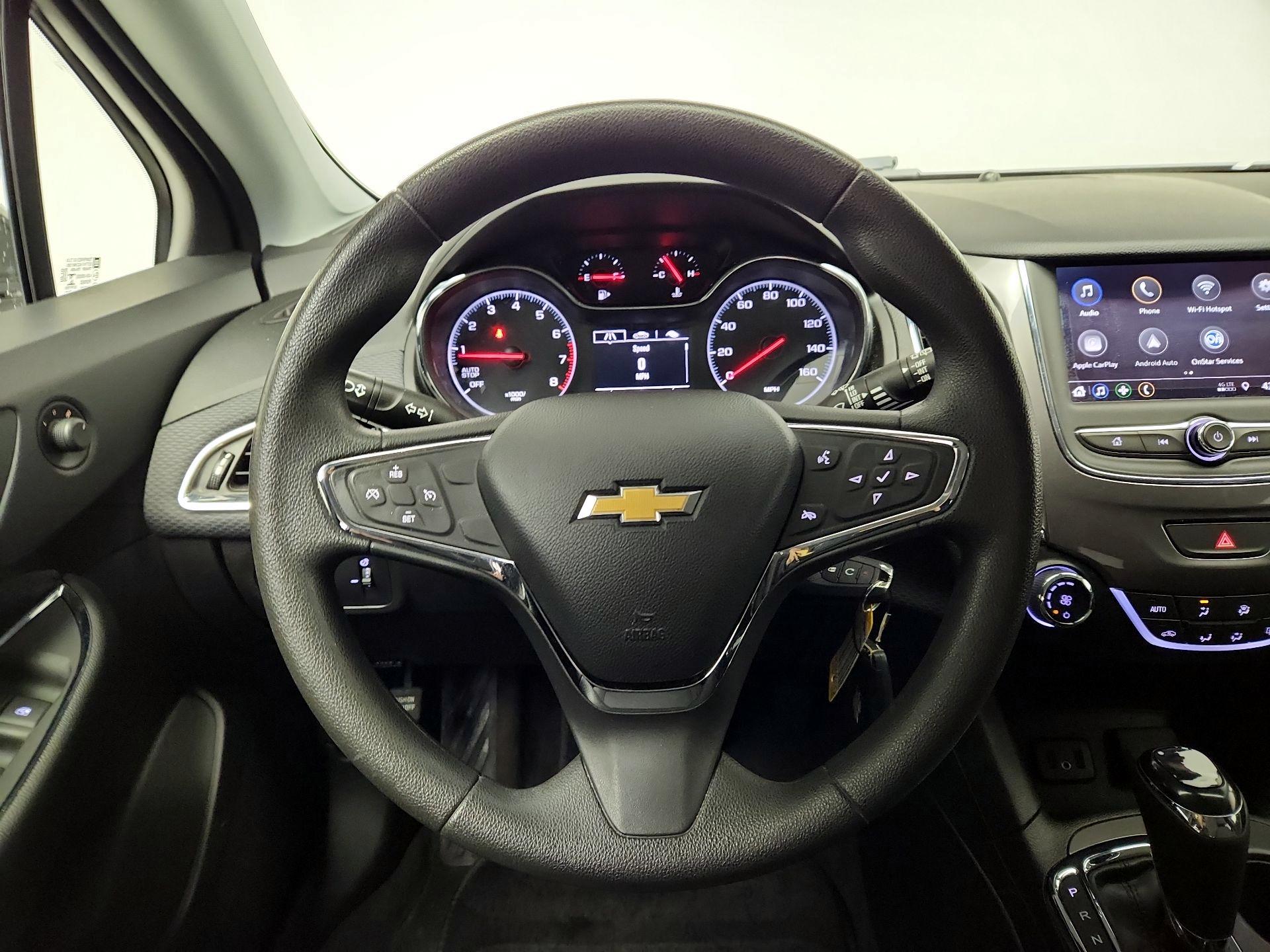 Thumbnail: 2019 Chevrolet Cruze - 10