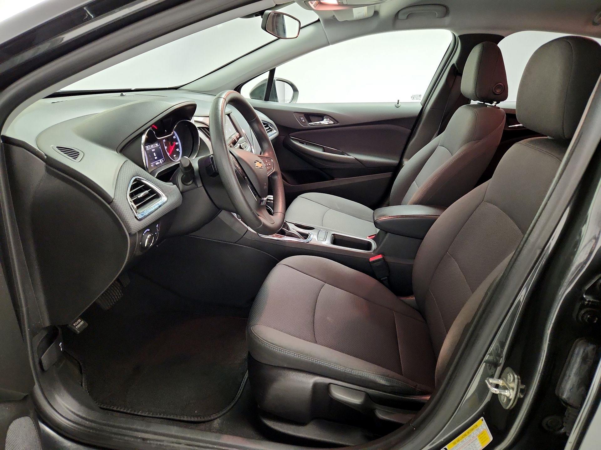 Thumbnail: 2019 Chevrolet Cruze - 11