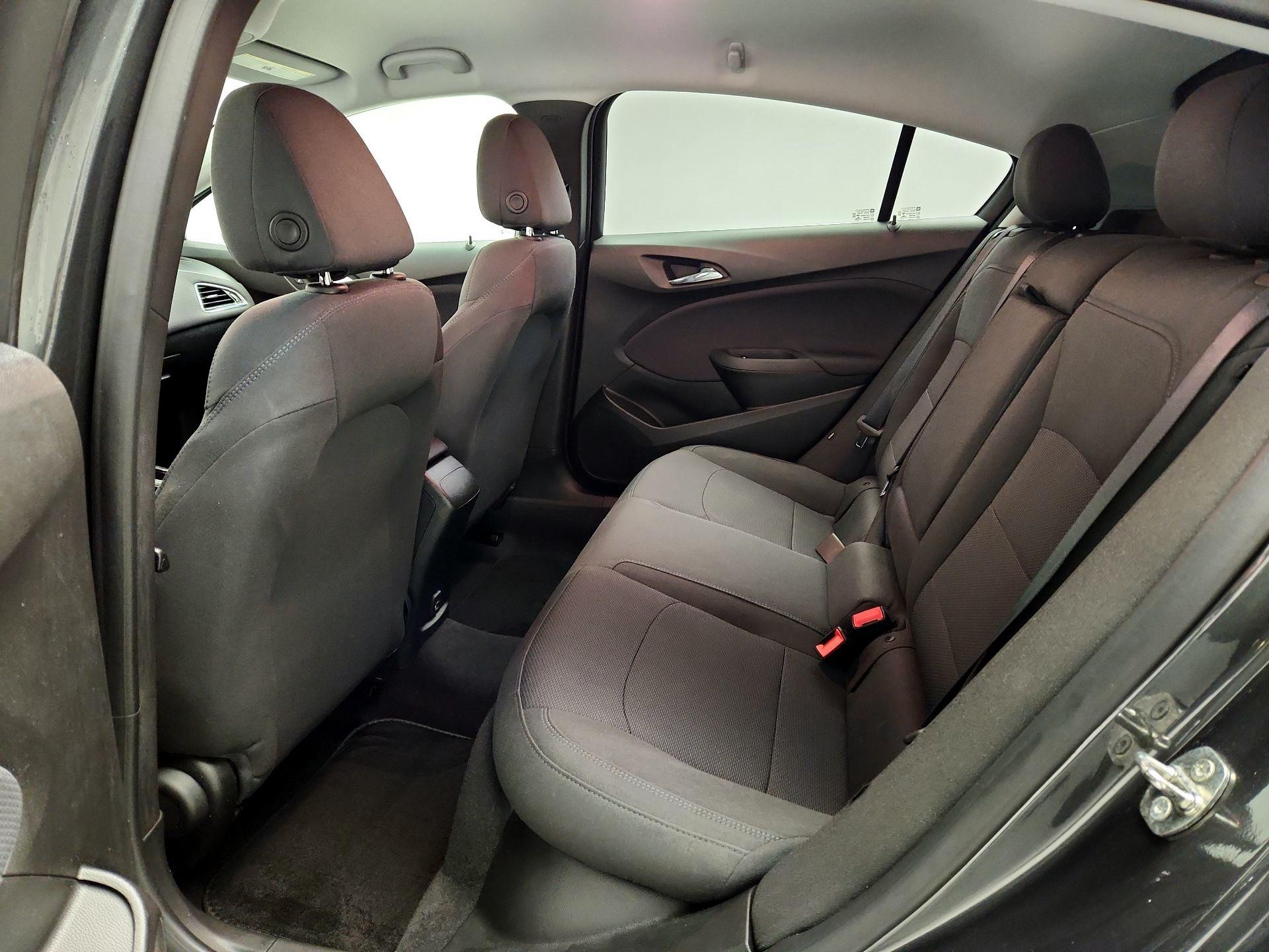 Thumbnail: 2019 Chevrolet Cruze - 19