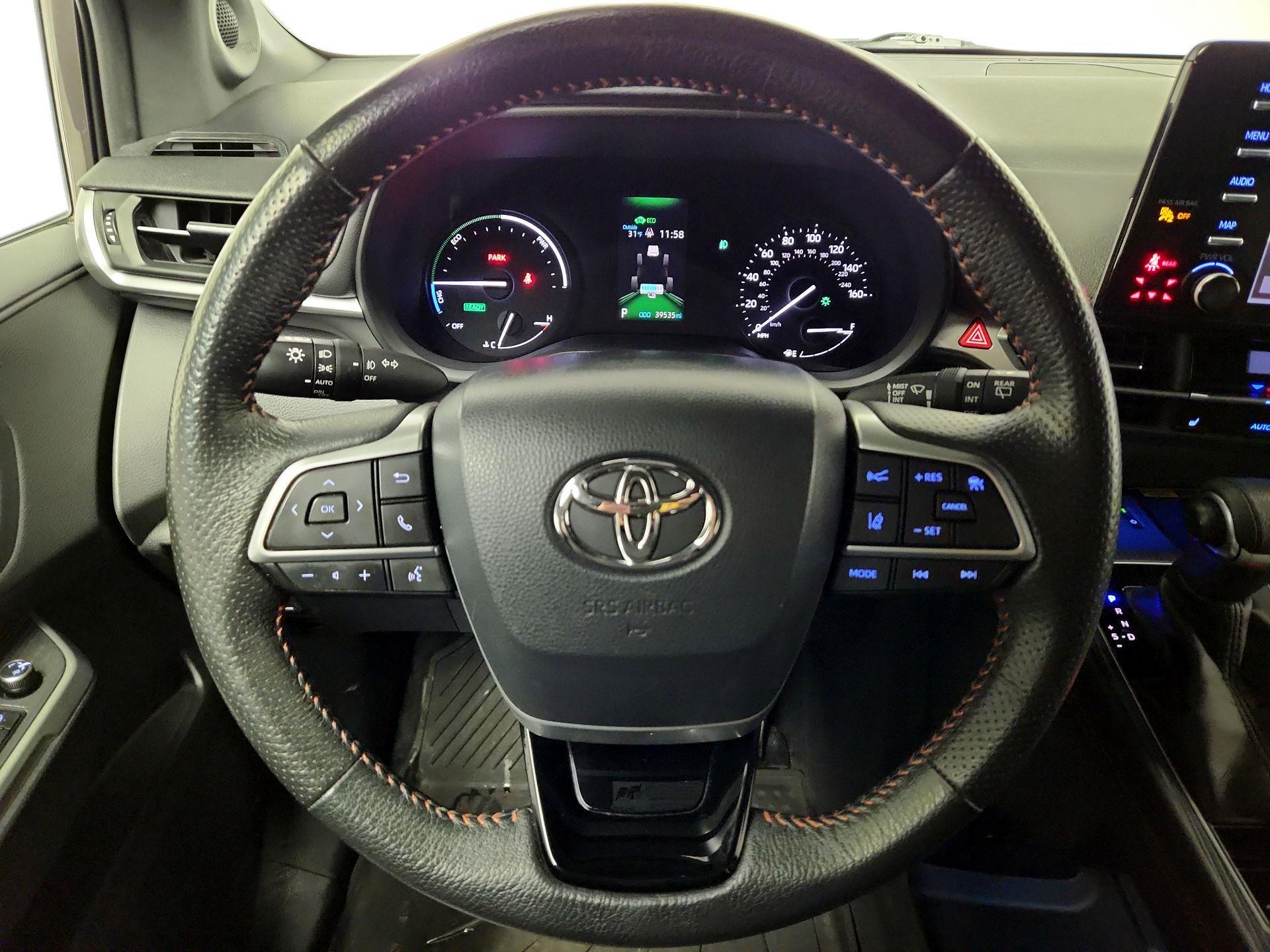 Thumbnail: 2022 Toyota Sienna - 10