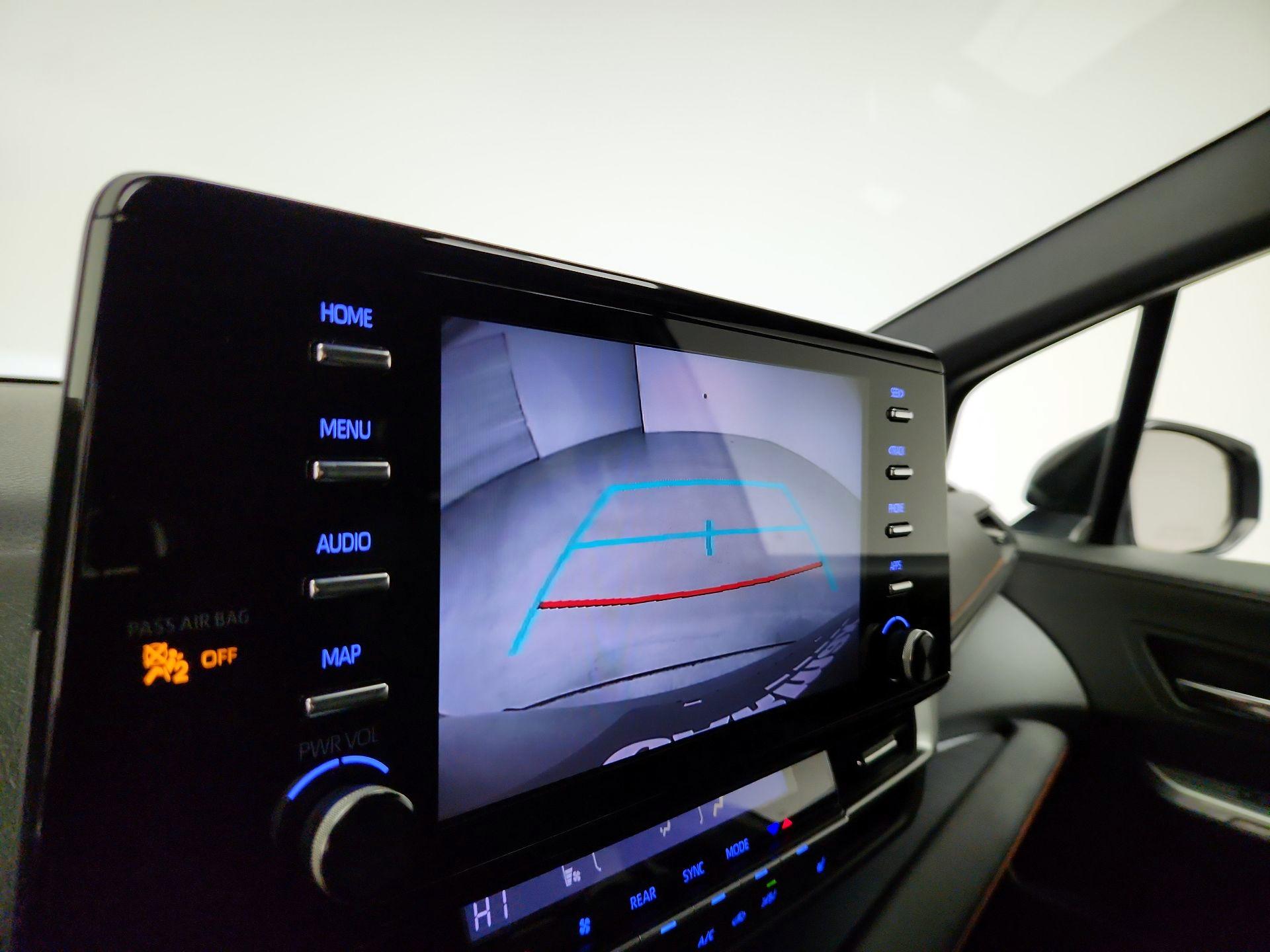 Thumbnail: 2022 Toyota Sienna - 15