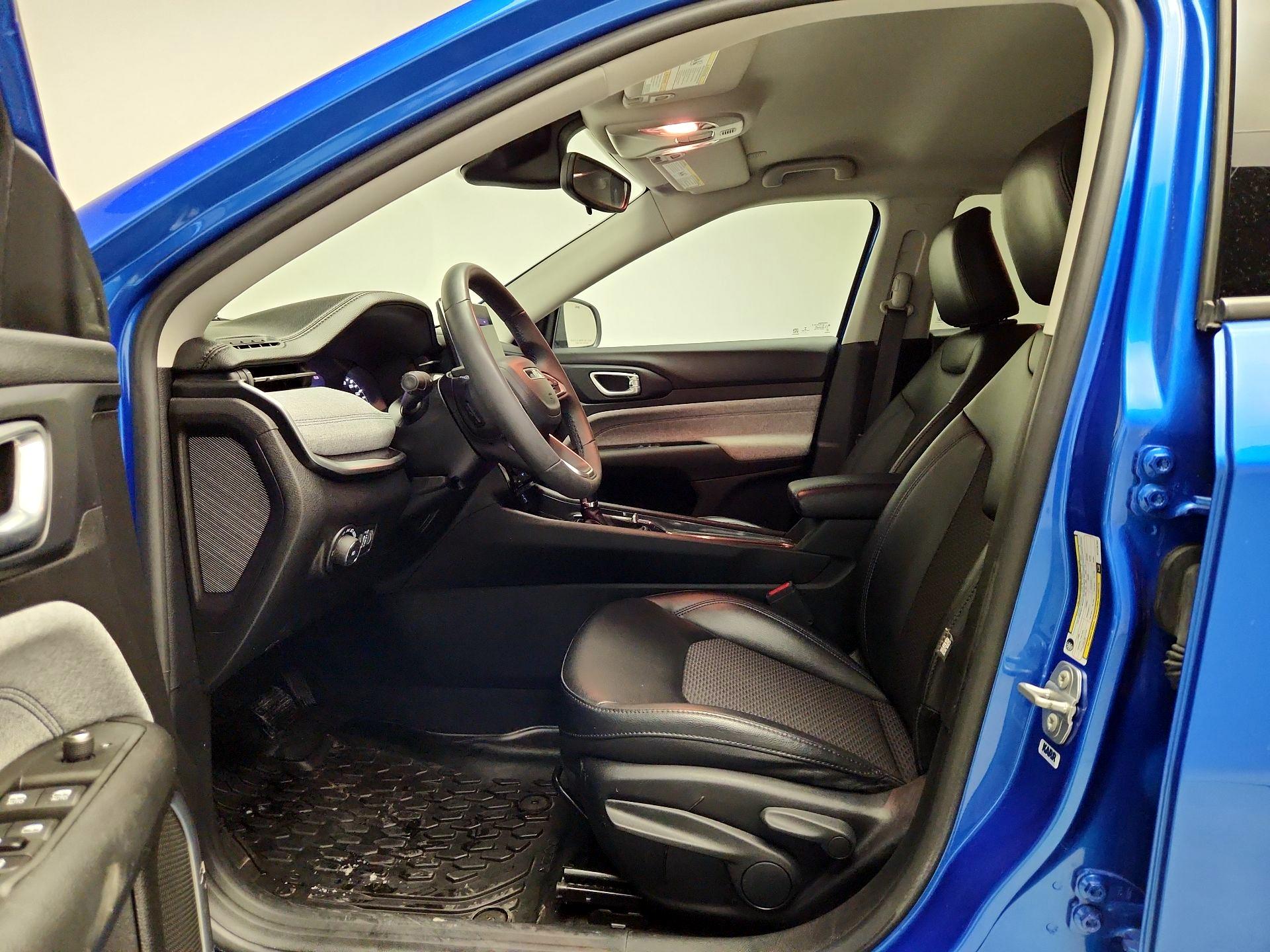 Thumbnail: 2022 Jeep Compass - 11