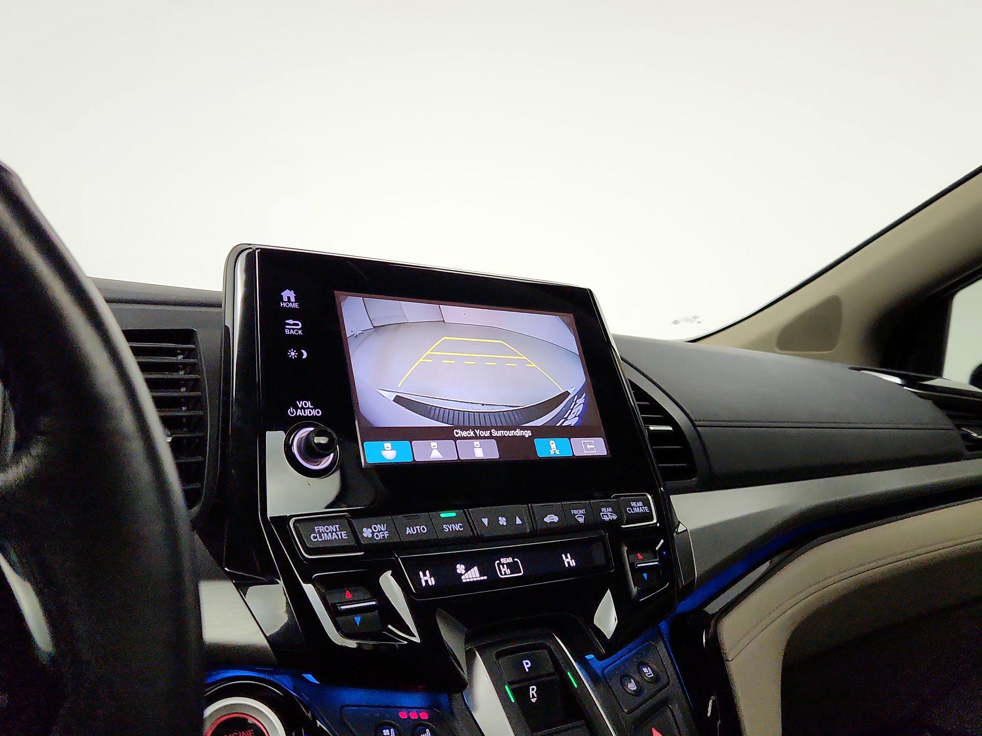 Thumbnail: 2019 Honda Odyssey - 15