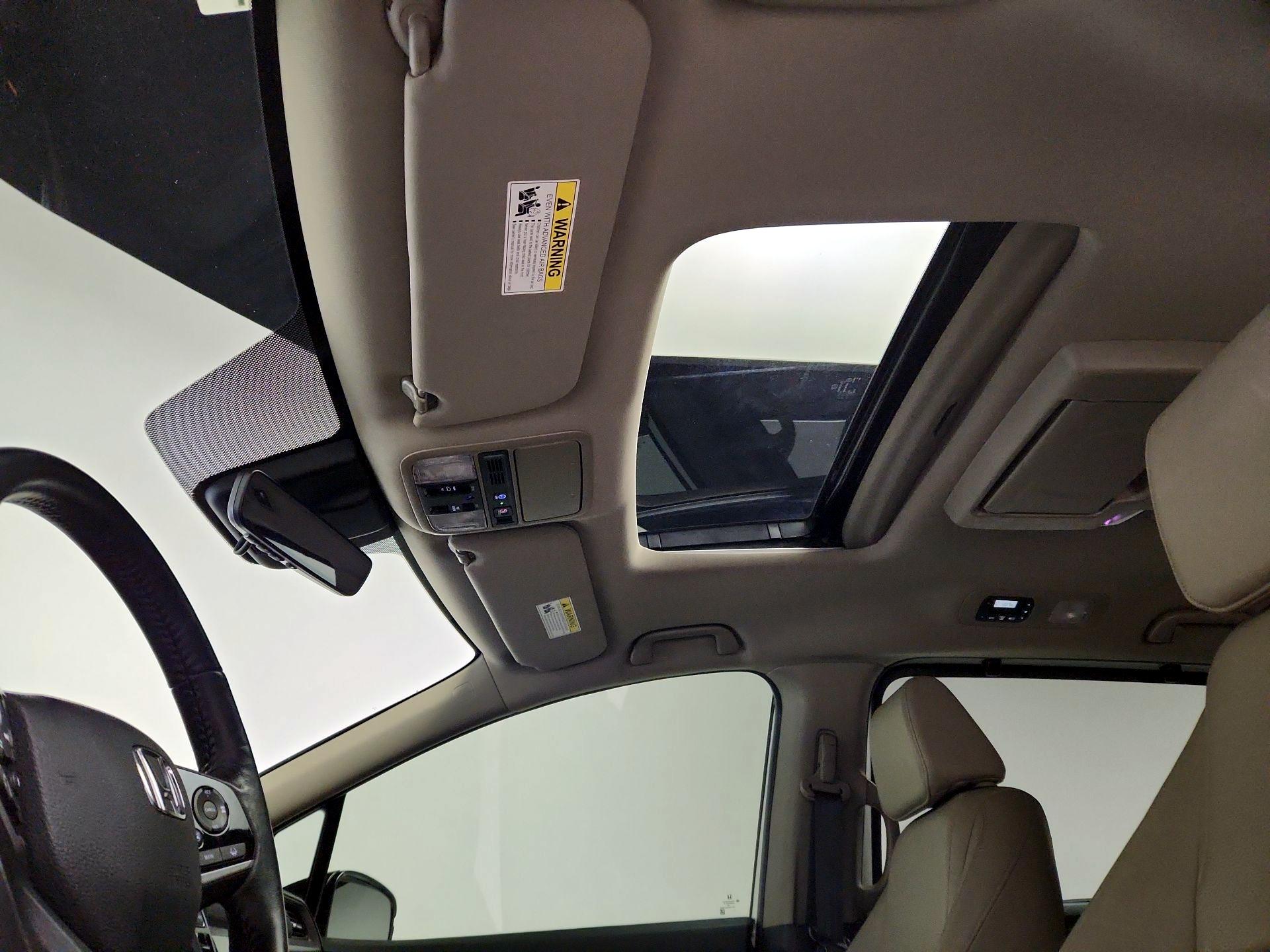 Thumbnail: 2019 Honda Odyssey - 20