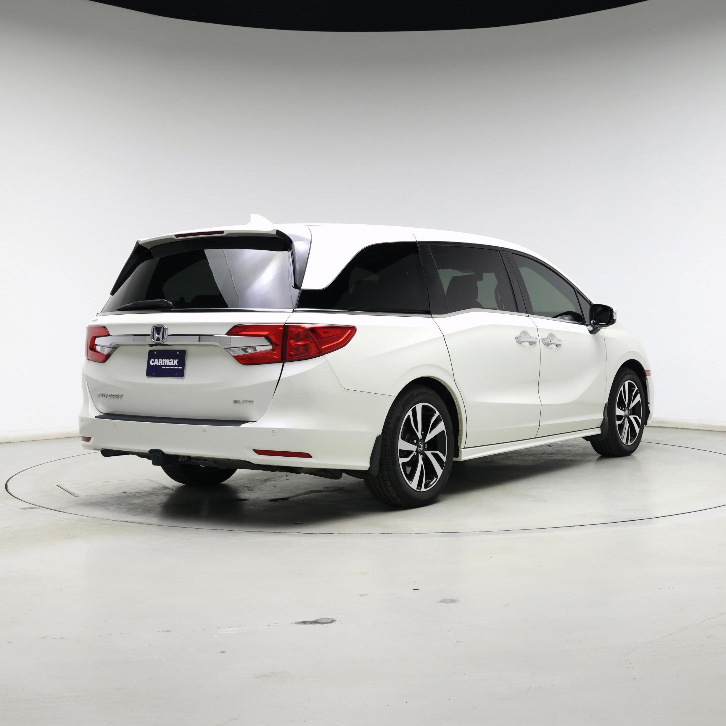 Thumbnail: 2019 Honda Odyssey - 8