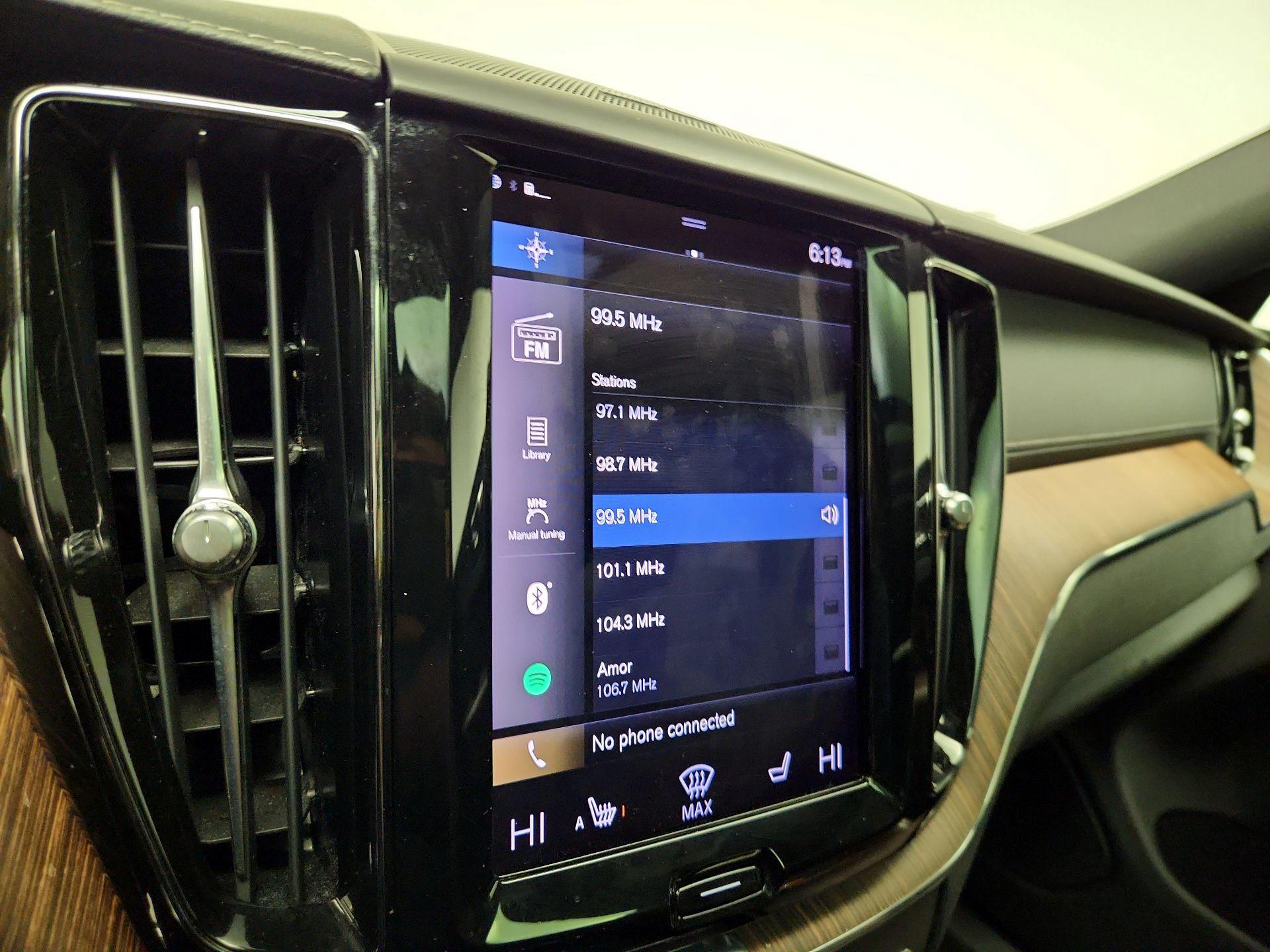 Thumbnail: 2021 Volvo XC60 - 15