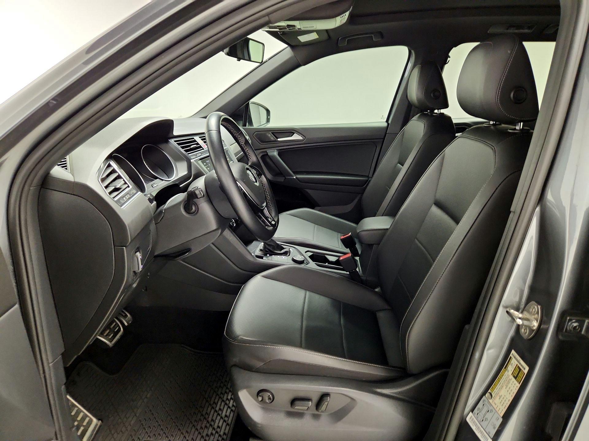 Thumbnail: 2020 Volkswagen Tiguan - 11