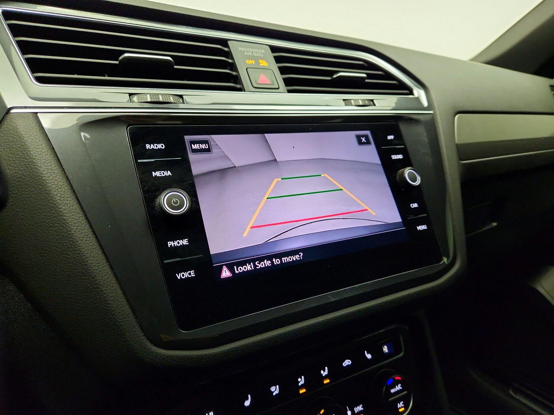 Thumbnail: 2020 Volkswagen Tiguan - 14