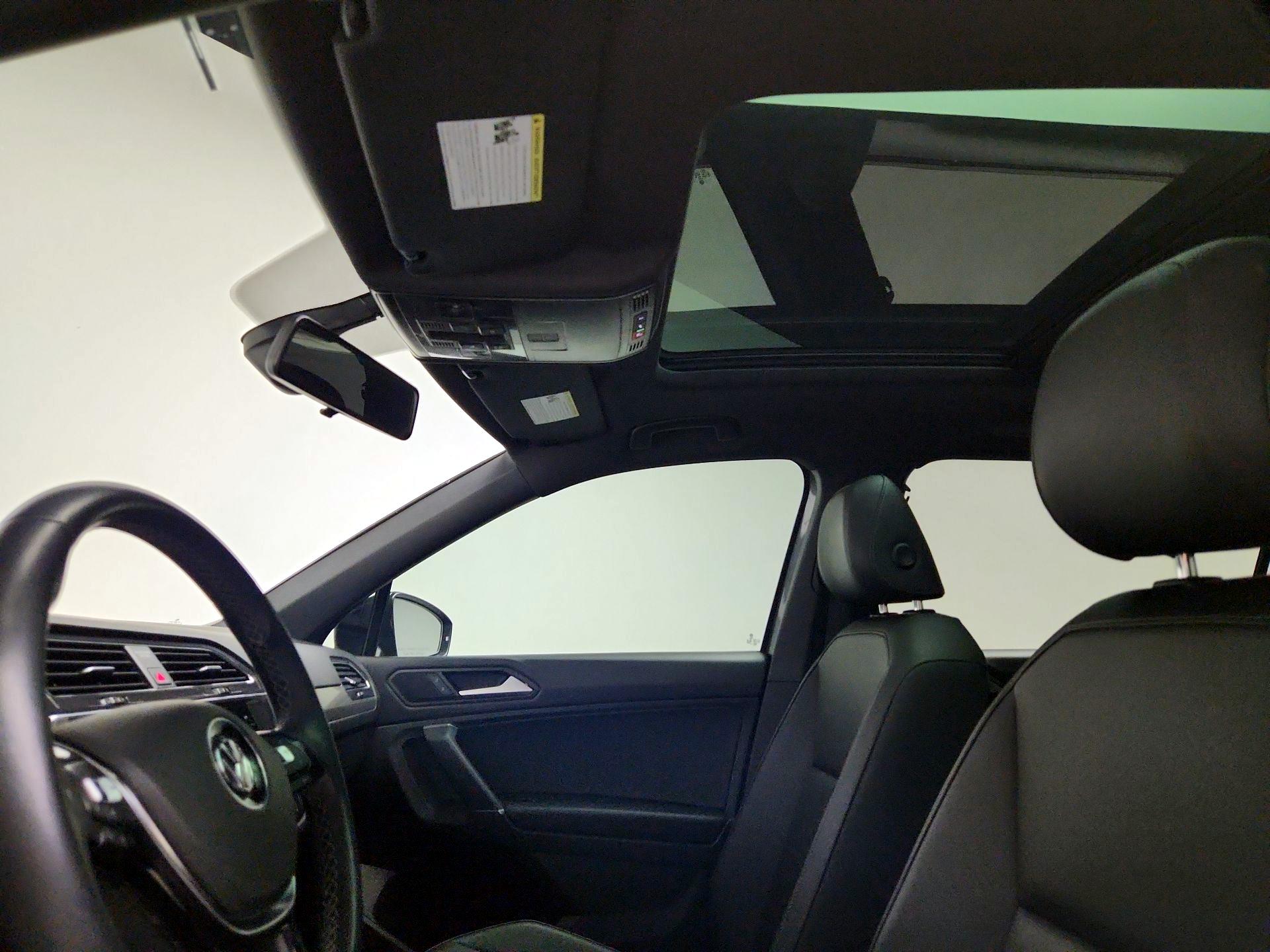 Thumbnail: 2020 Volkswagen Tiguan - 19