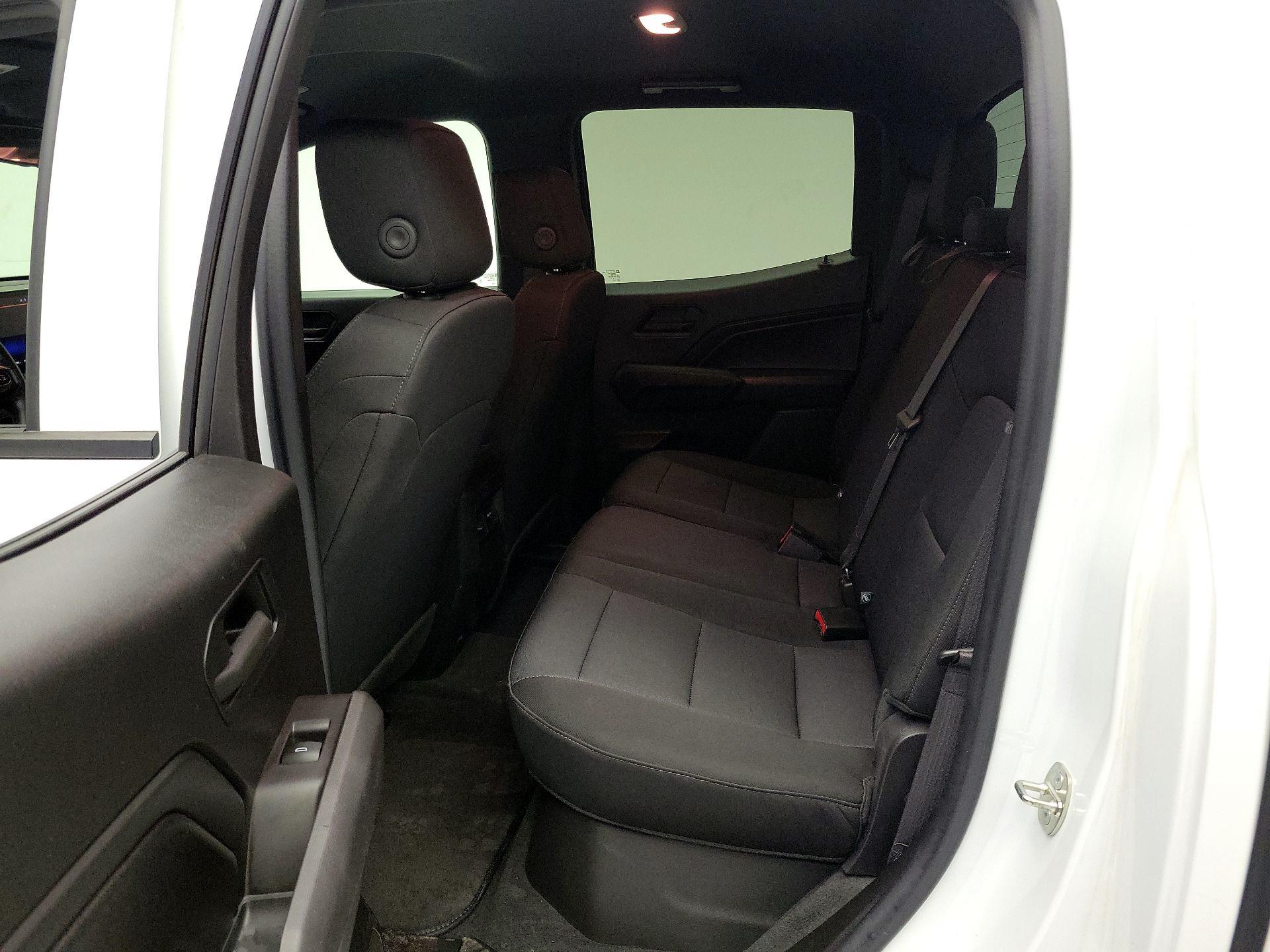 Thumbnail: 2023 Chevrolet Colorado - 18