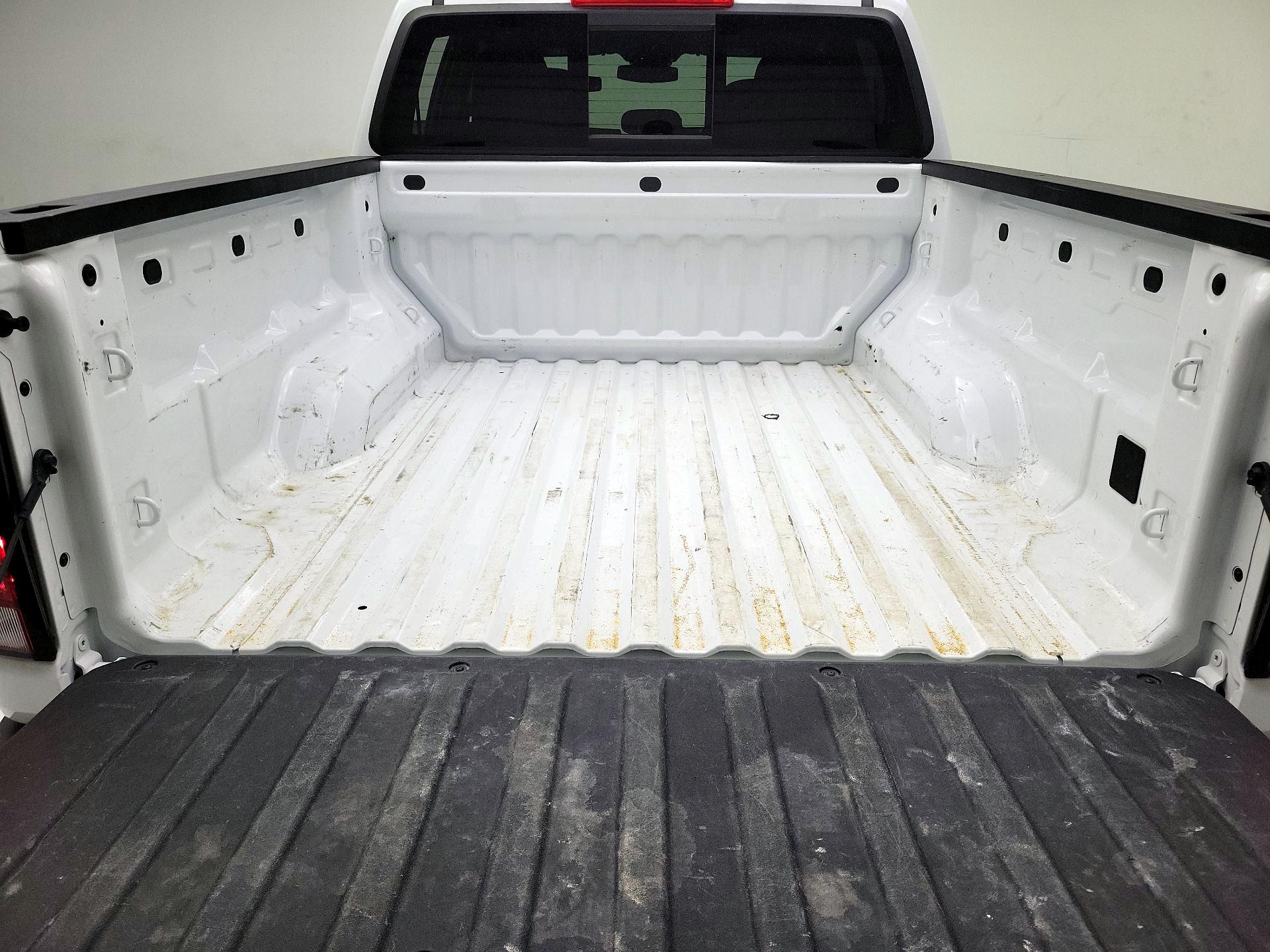 Thumbnail: 2023 Chevrolet Colorado - 19