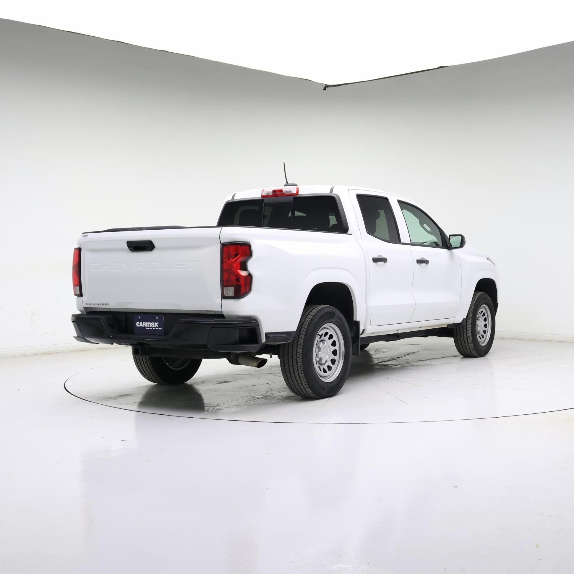 Thumbnail: 2023 Chevrolet Colorado - 8