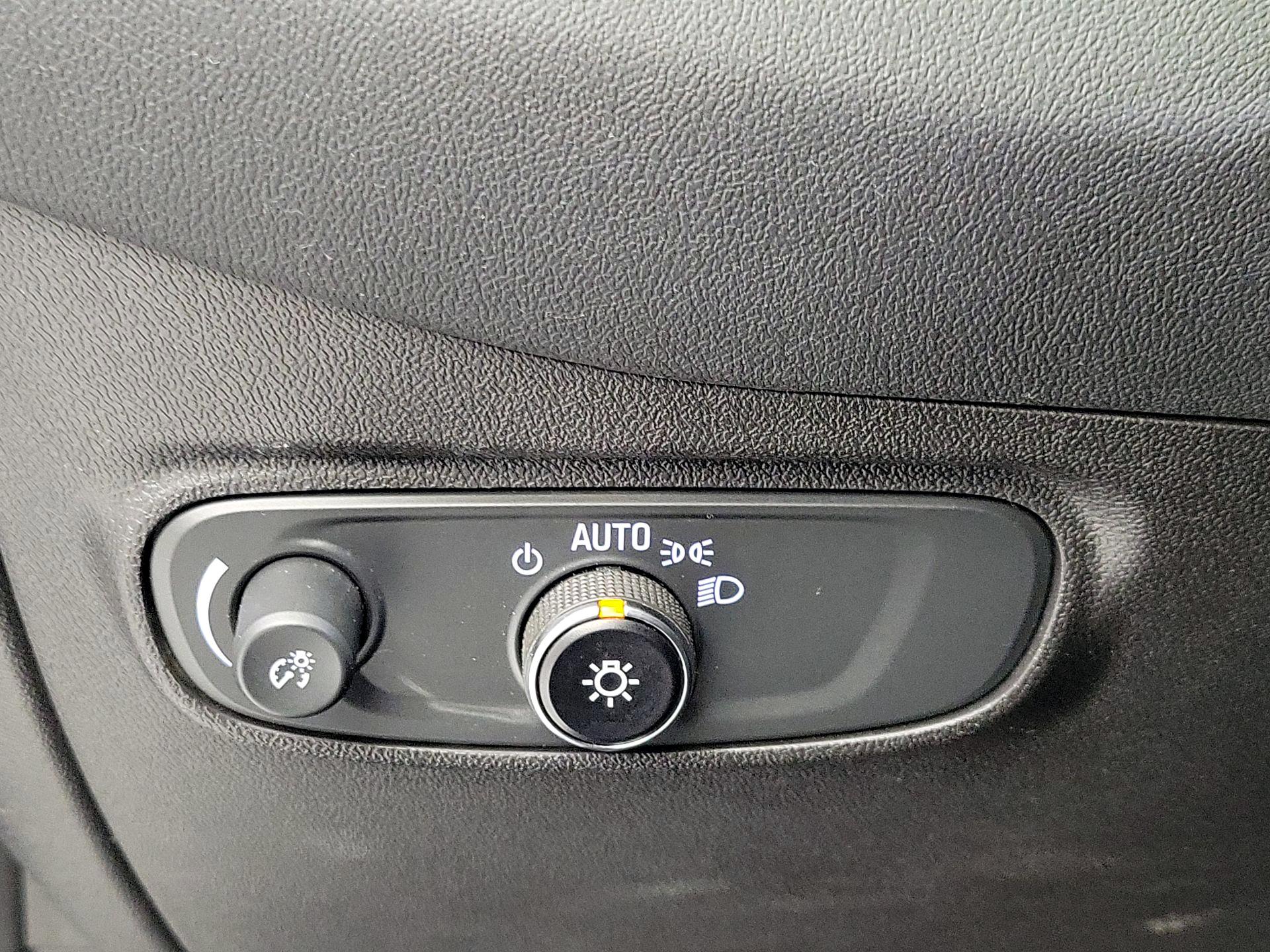 Thumbnail: 2023 Chevrolet Equinox - 13