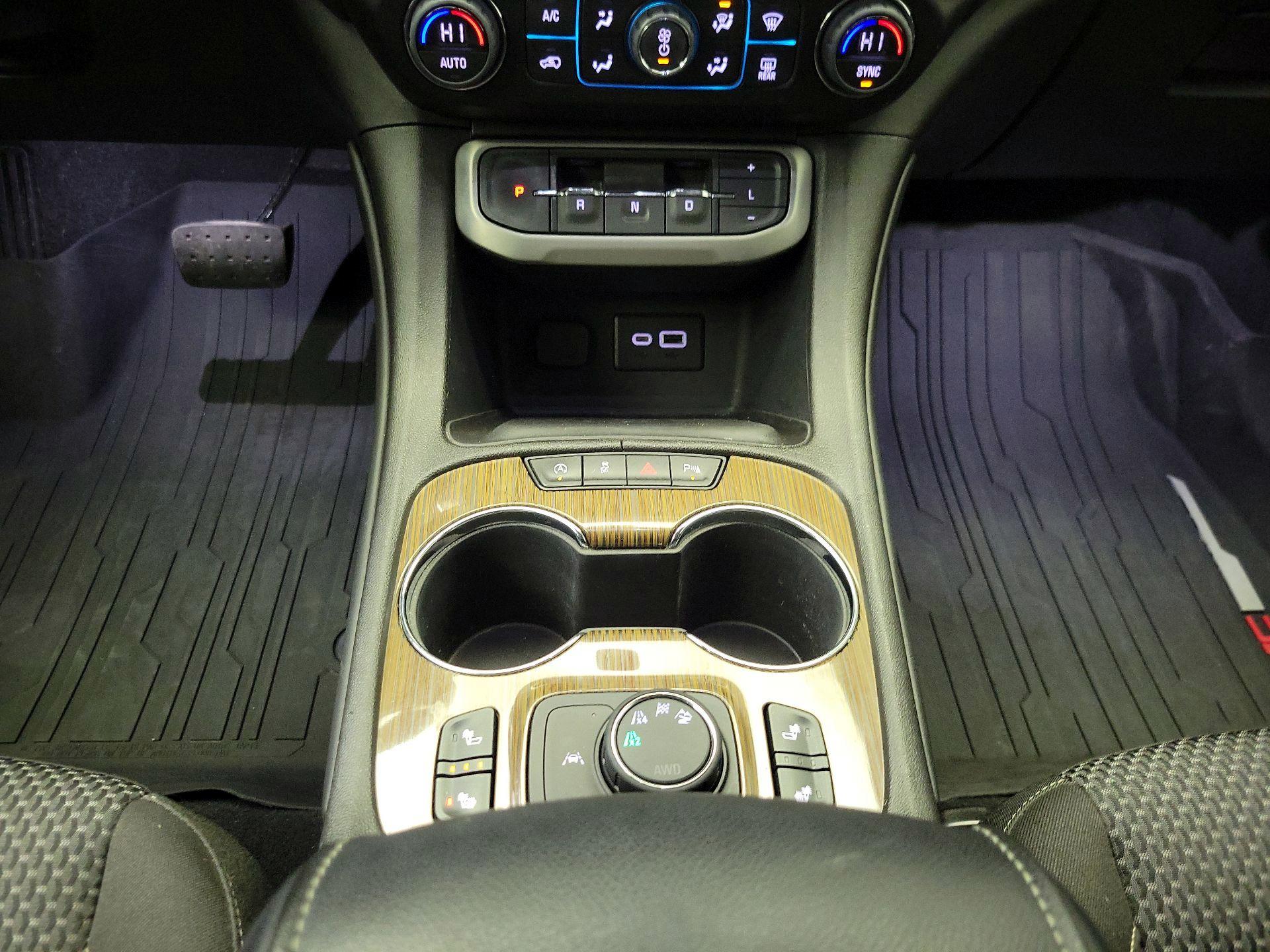 Thumbnail: 2023 GMC Acadia - 17