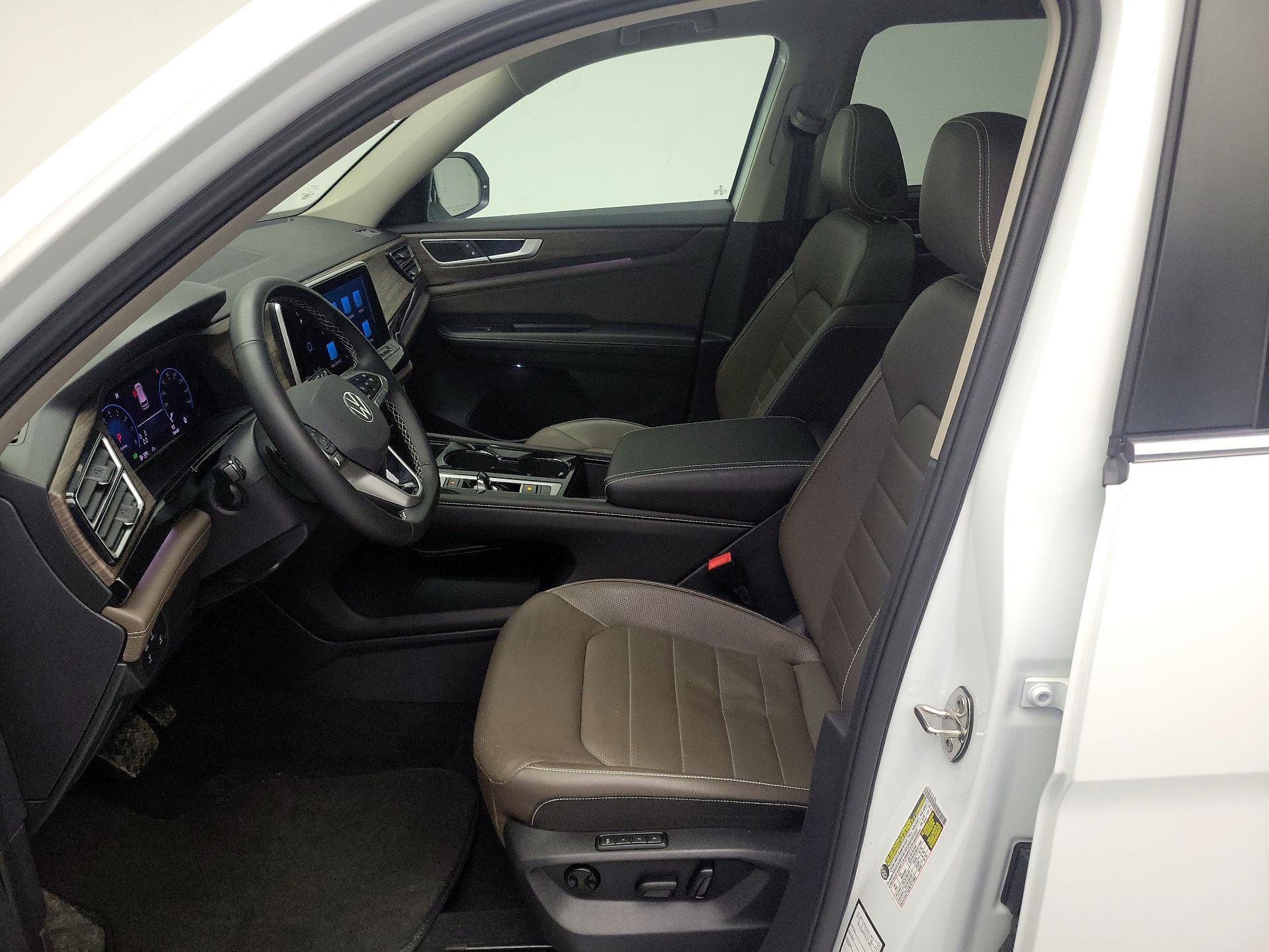 Thumbnail: 2025 Volkswagen Atlas - 11