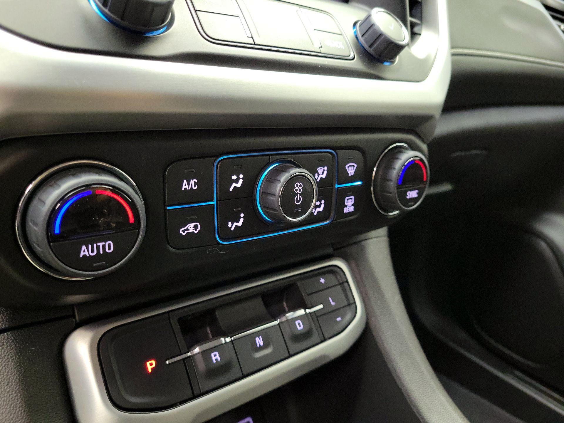 Thumbnail: 2023 GMC Acadia - 15