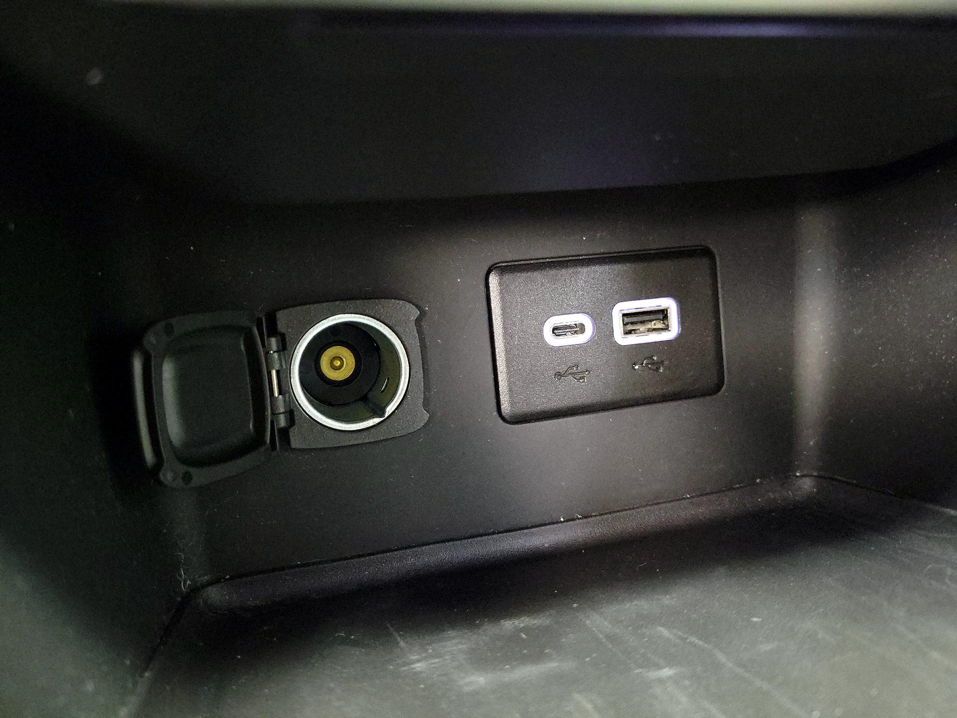 Thumbnail: 2023 GMC Acadia - 17