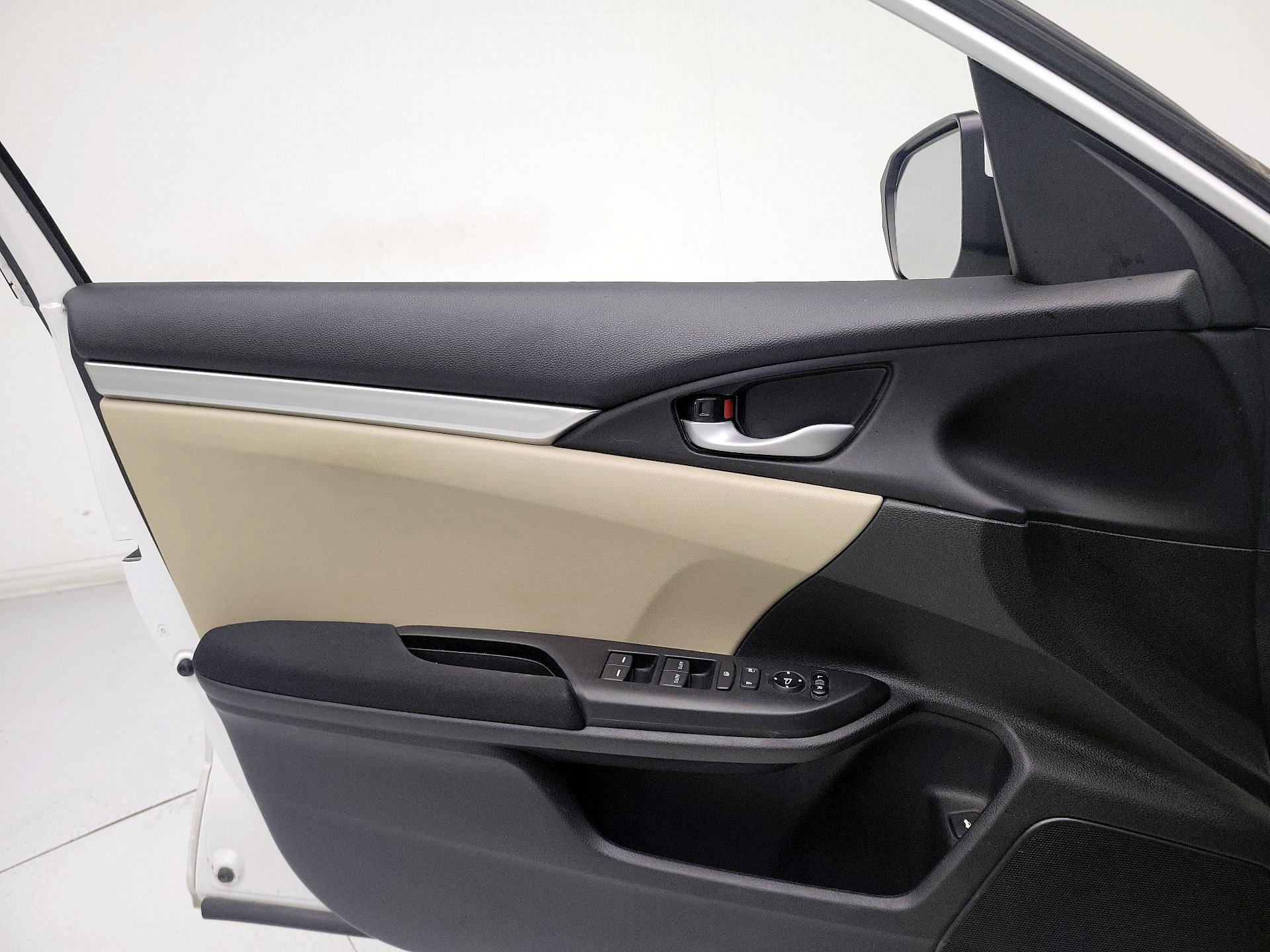 Thumbnail: 2020 Honda Civic - 12