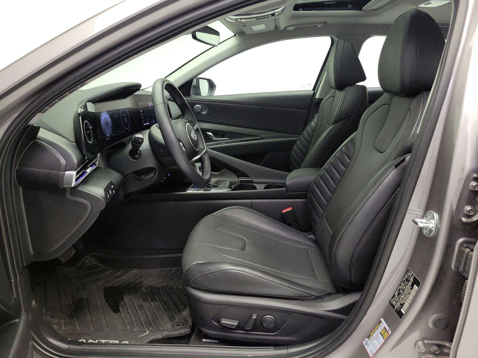 Thumbnail: 2023 Hyundai Elantra - 11