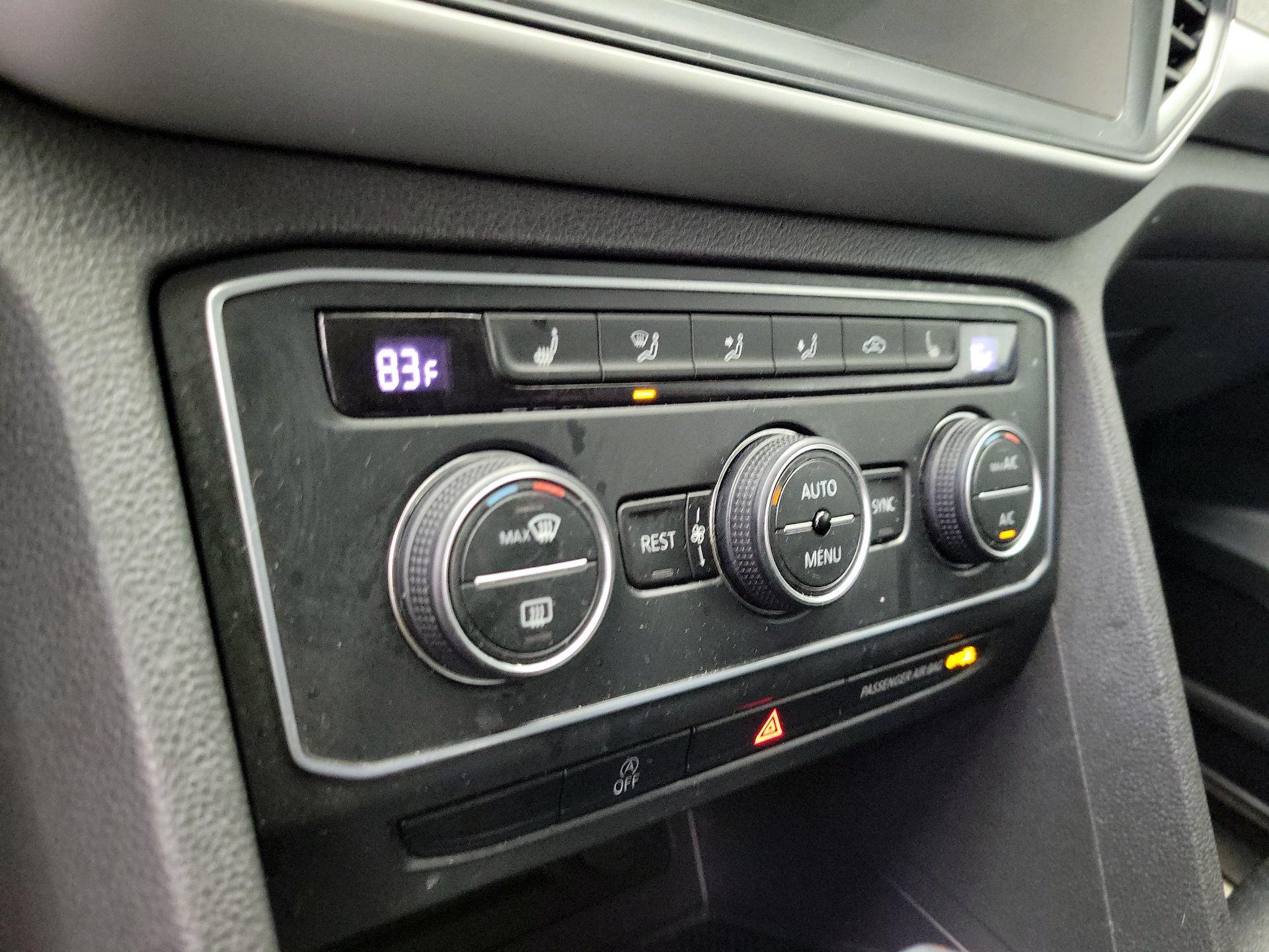 Thumbnail: 2021 Volkswagen Atlas - 16