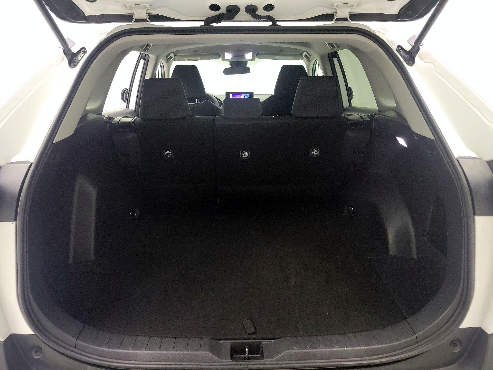 Thumbnail: 2025 Toyota RAV4 - 20