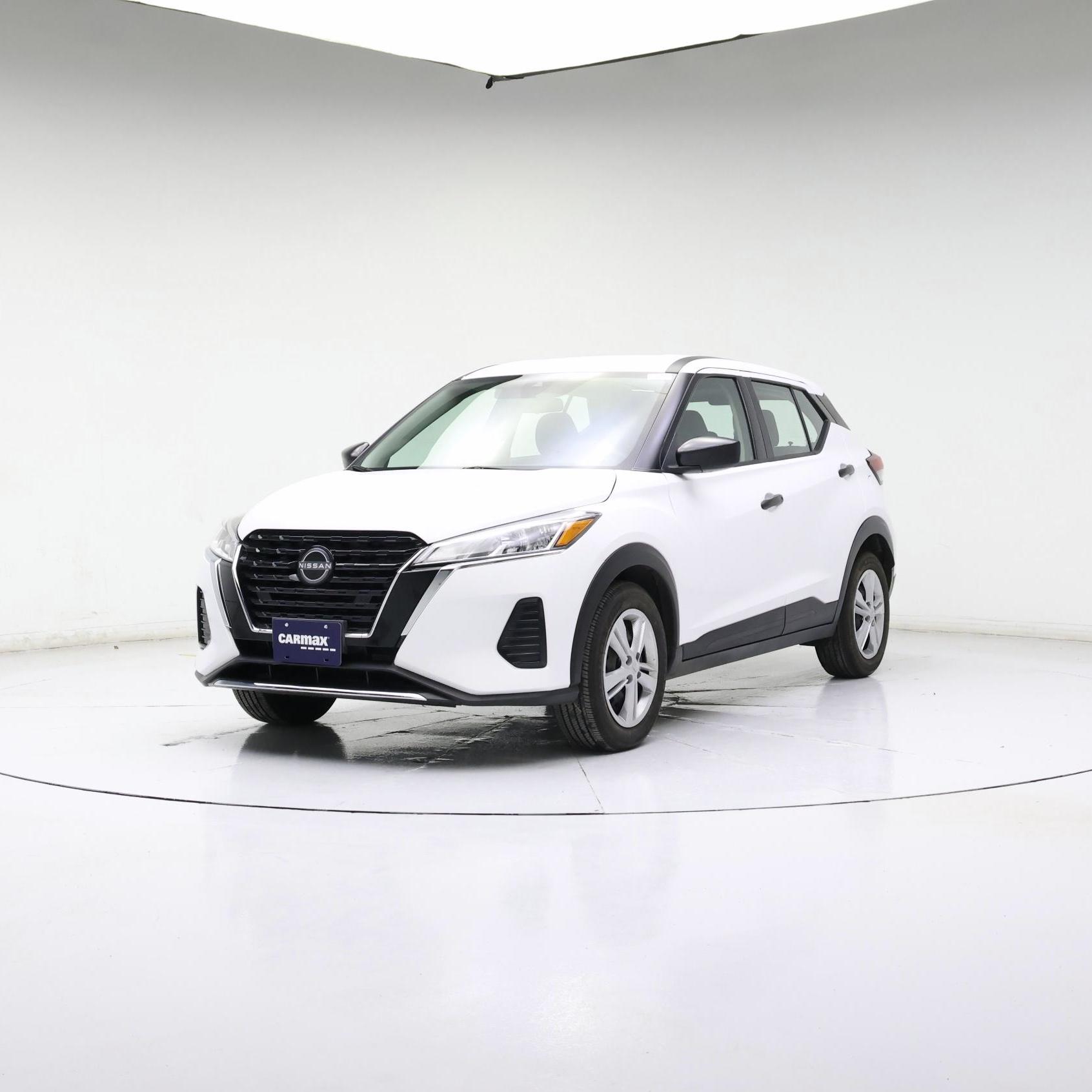 Thumbnail: 2022 Nissan Kicks - 4