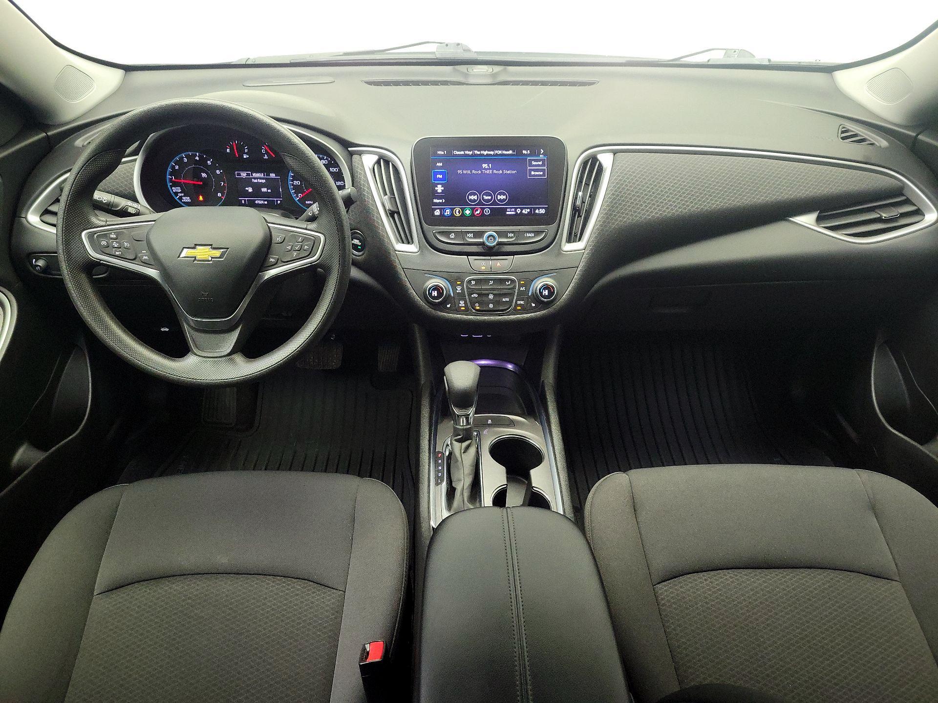 Thumbnail: 2023 Chevrolet Malibu - 9