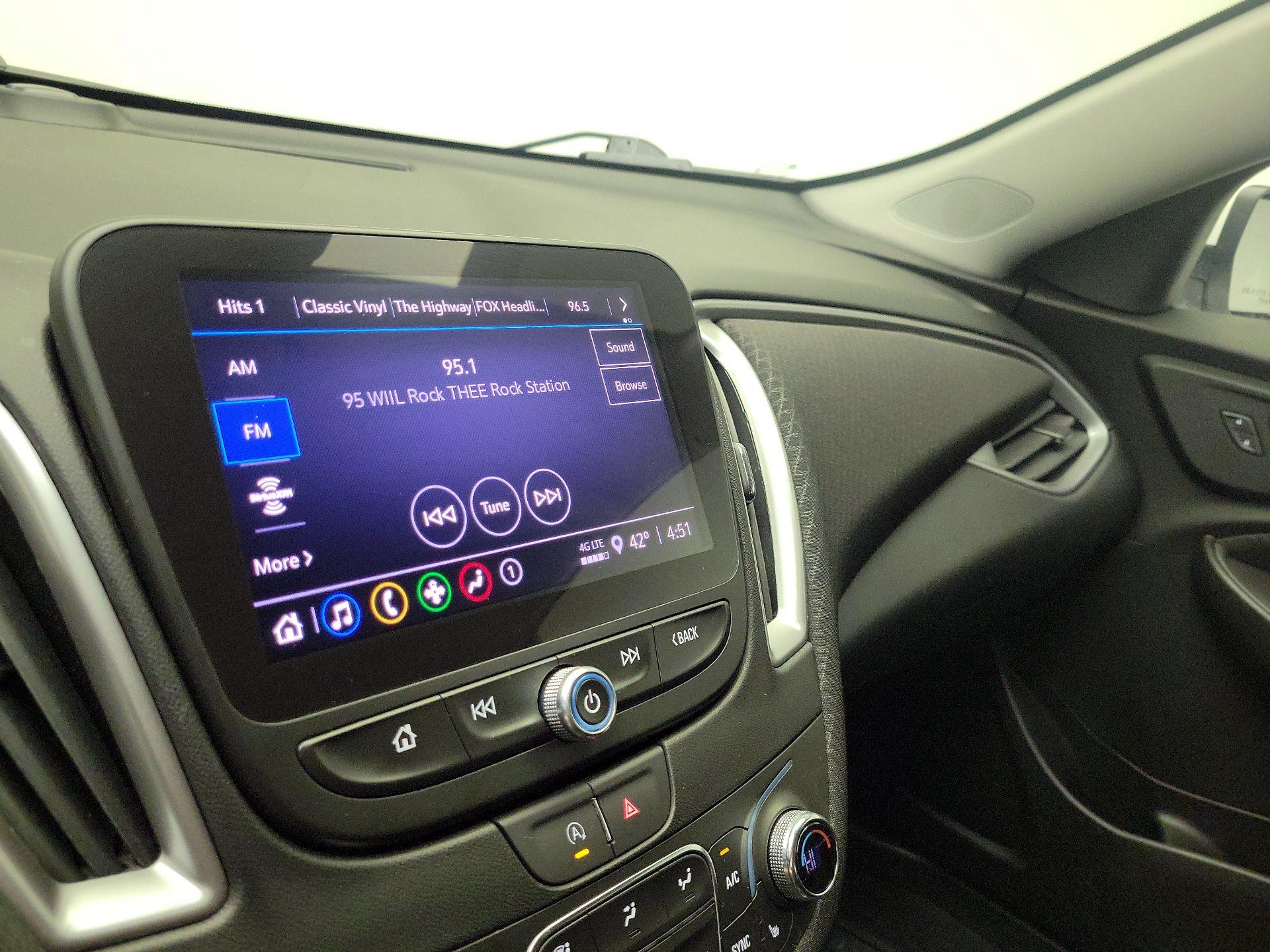 Thumbnail: 2023 Chevrolet Malibu - 15