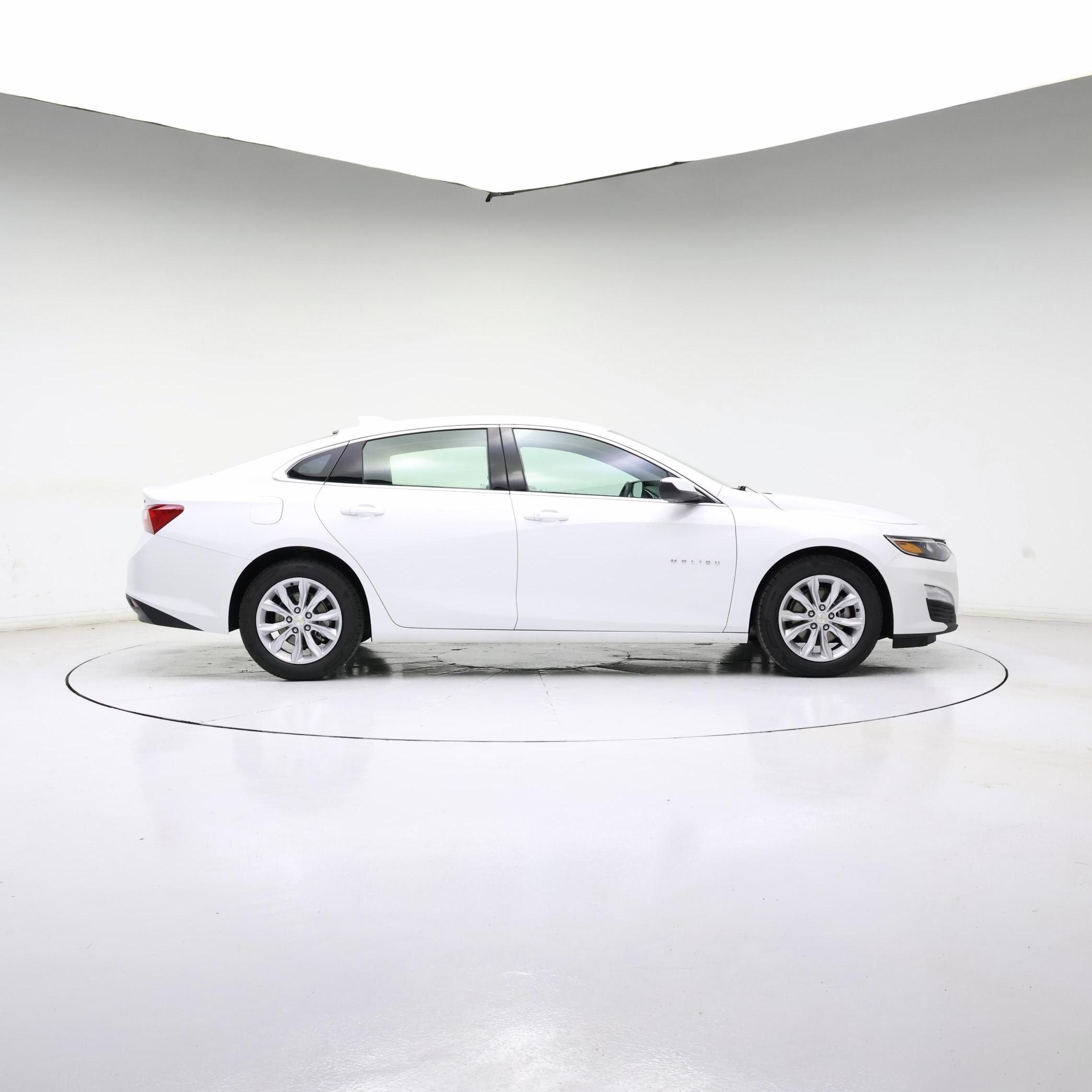 Thumbnail: 2023 Chevrolet Malibu - 7